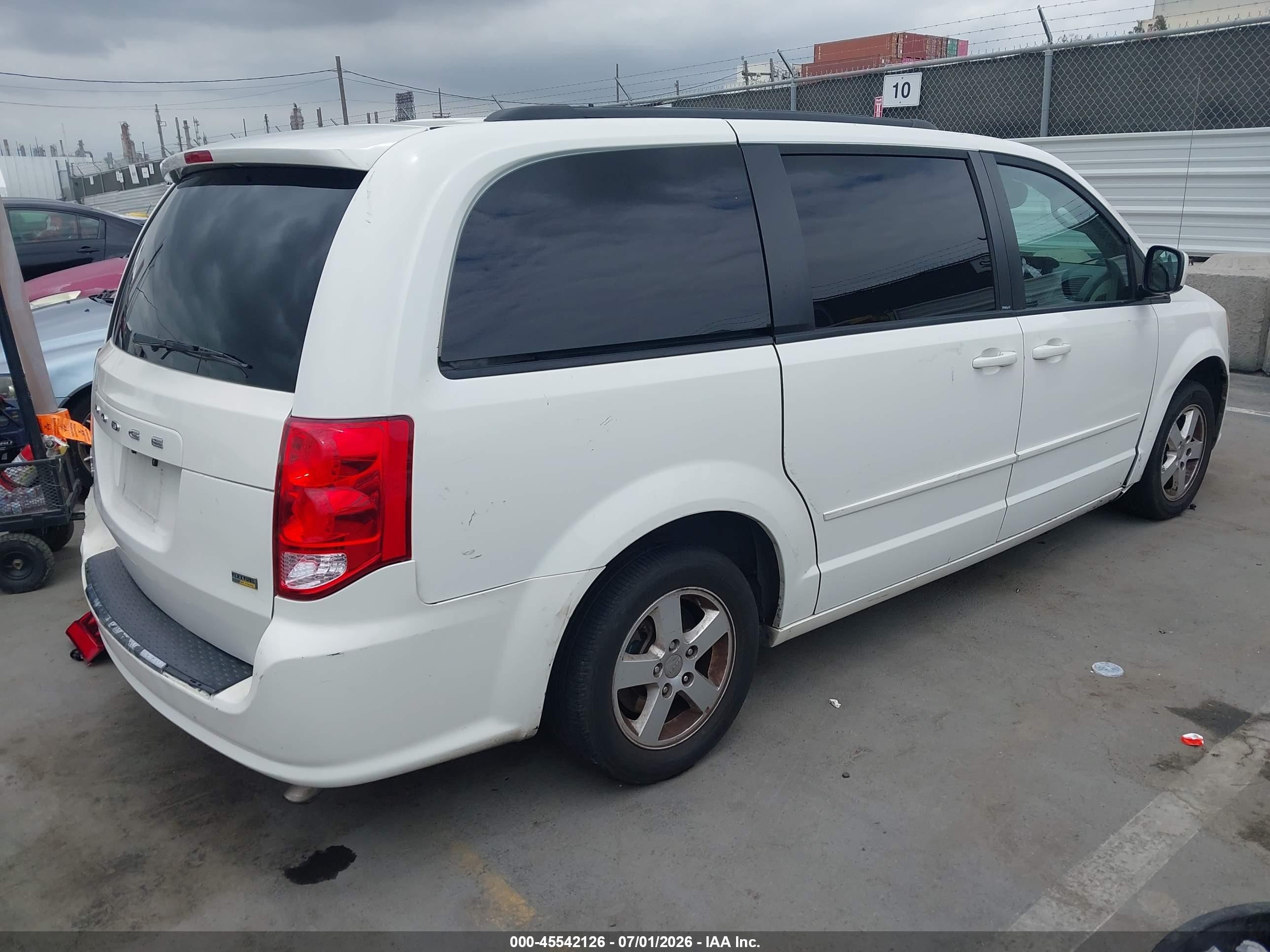 2012 Dodge Grand Caravan Sxt Белый vin: 2C4RDGCG4CR379057