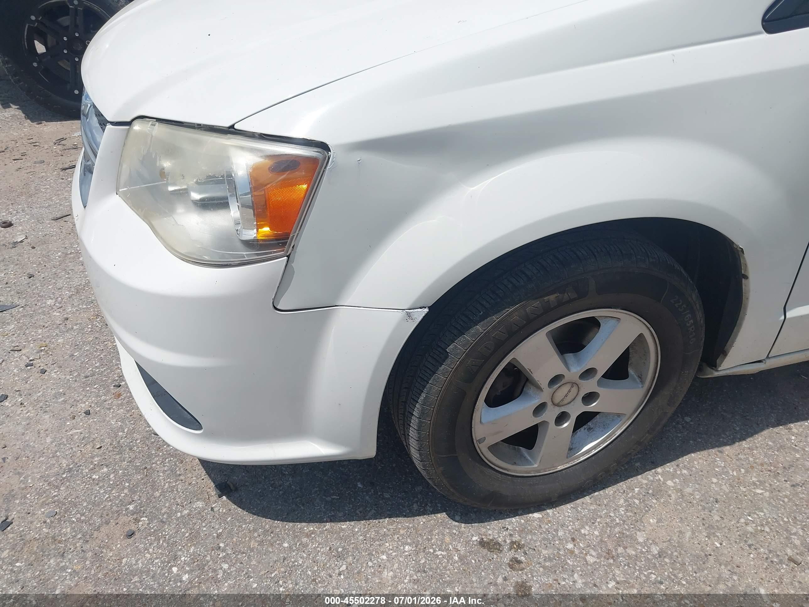 2012 Dodge Grand Caravan Sxt White vin: 2C4RDGCG4CR405897