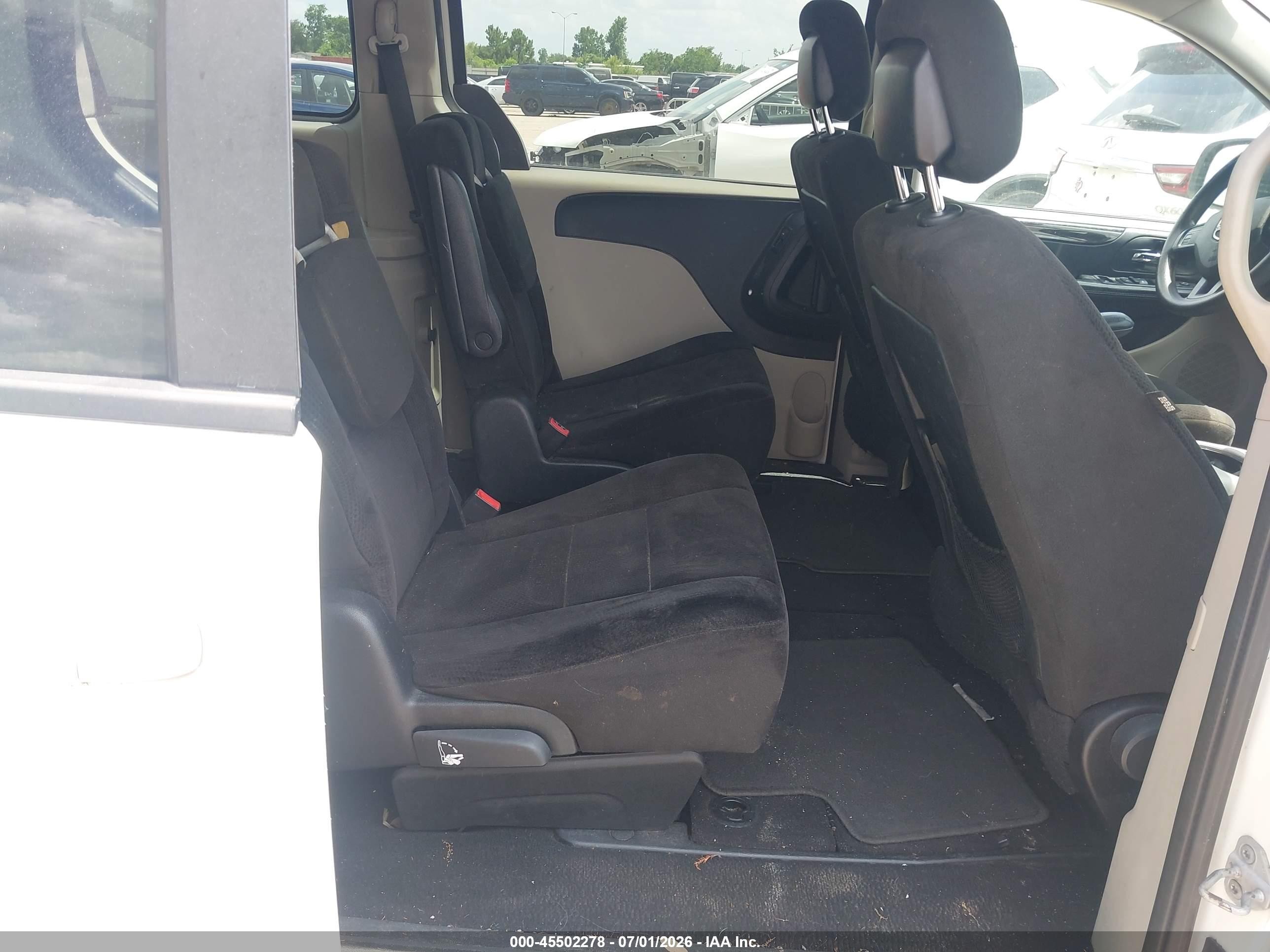 2012 Dodge Grand Caravan Sxt White vin: 2C4RDGCG4CR405897