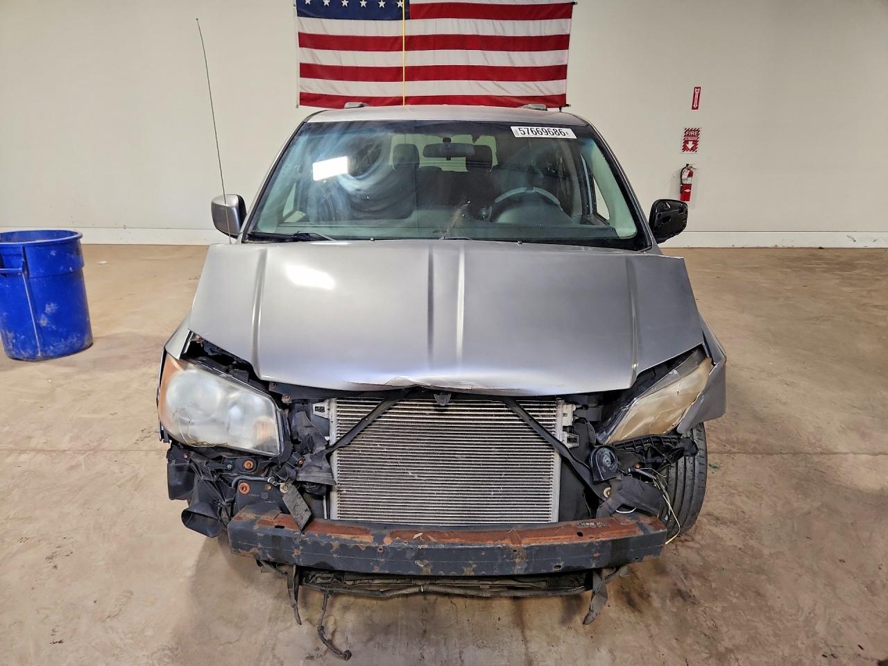 2013 Dodge Grand Caravan Sxt Silver vin: 2C4RDGCG4DR554117