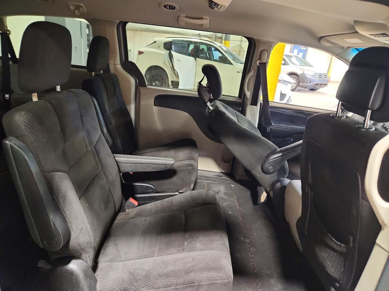 2013 Dodge Grand Caravan Sxt Silver vin: 2C4RDGCG4DR554117