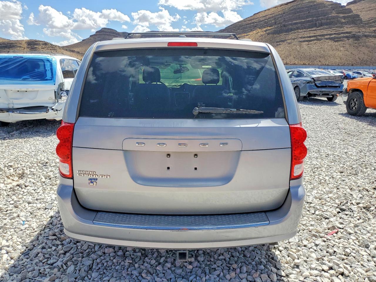 2013 Dodge Grand Caravan Sxt Silver vin: 2C4RDGCG4DR628121