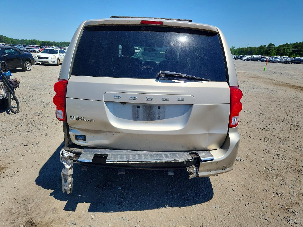 2013 Dodge Grand Cara Tan vin: 2C4RDGCG4DR628281