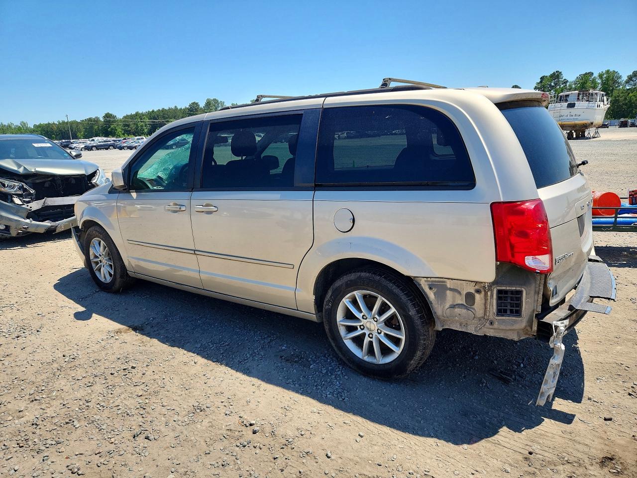 2013 Dodge Grand Cara Tan vin: 2C4RDGCG4DR628281