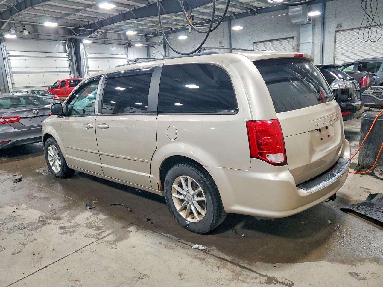 2013 Dodge Caravan Tan vin: 2C4RDGCG4DR660552