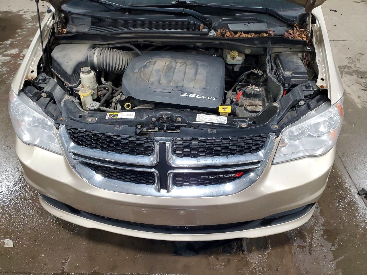 2013 Dodge Caravan Tan vin: 2C4RDGCG4DR660552