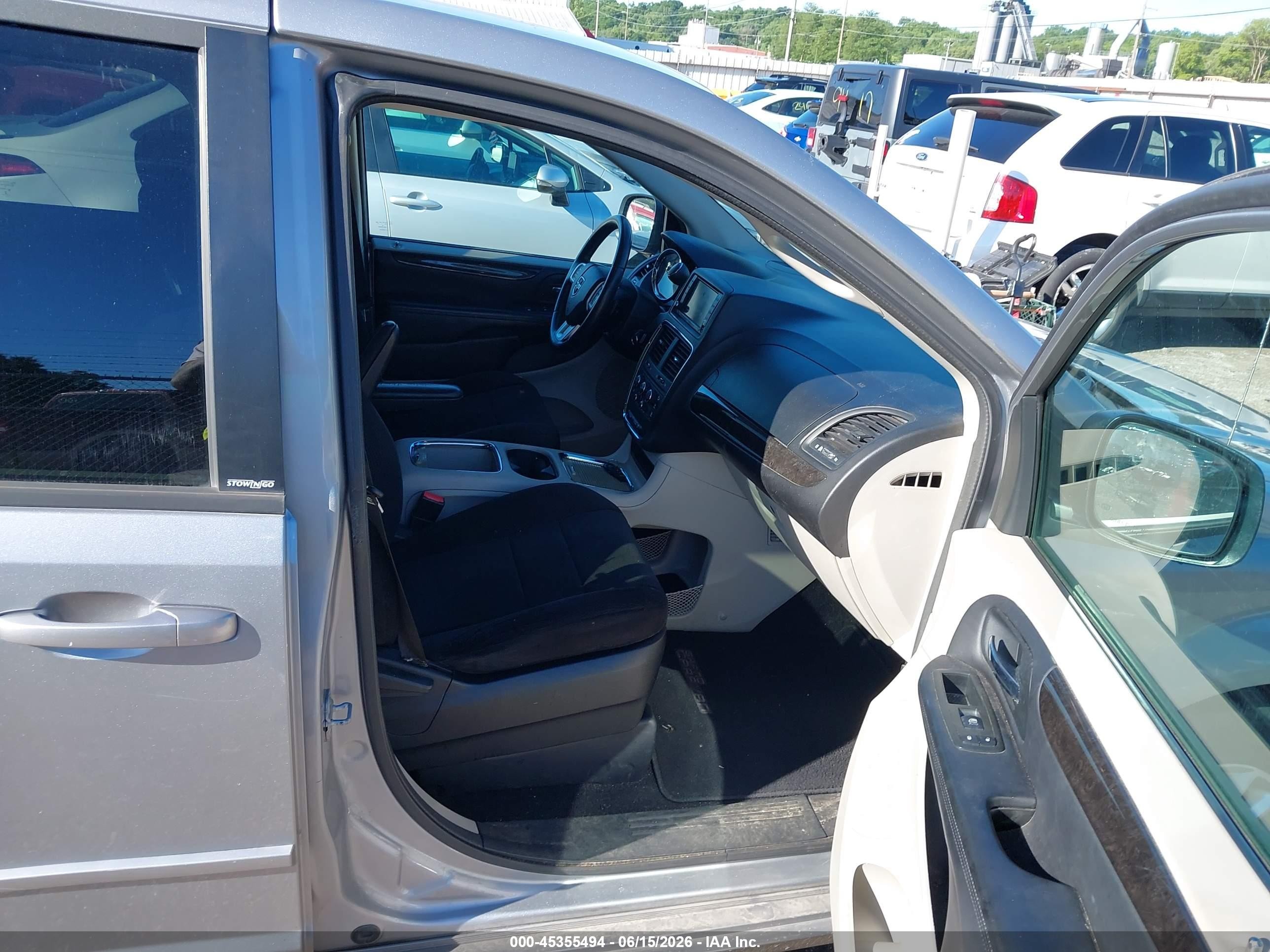 2013 Dodge Grand Caravan Sxt Silver vin: 2C4RDGCG4DR739865