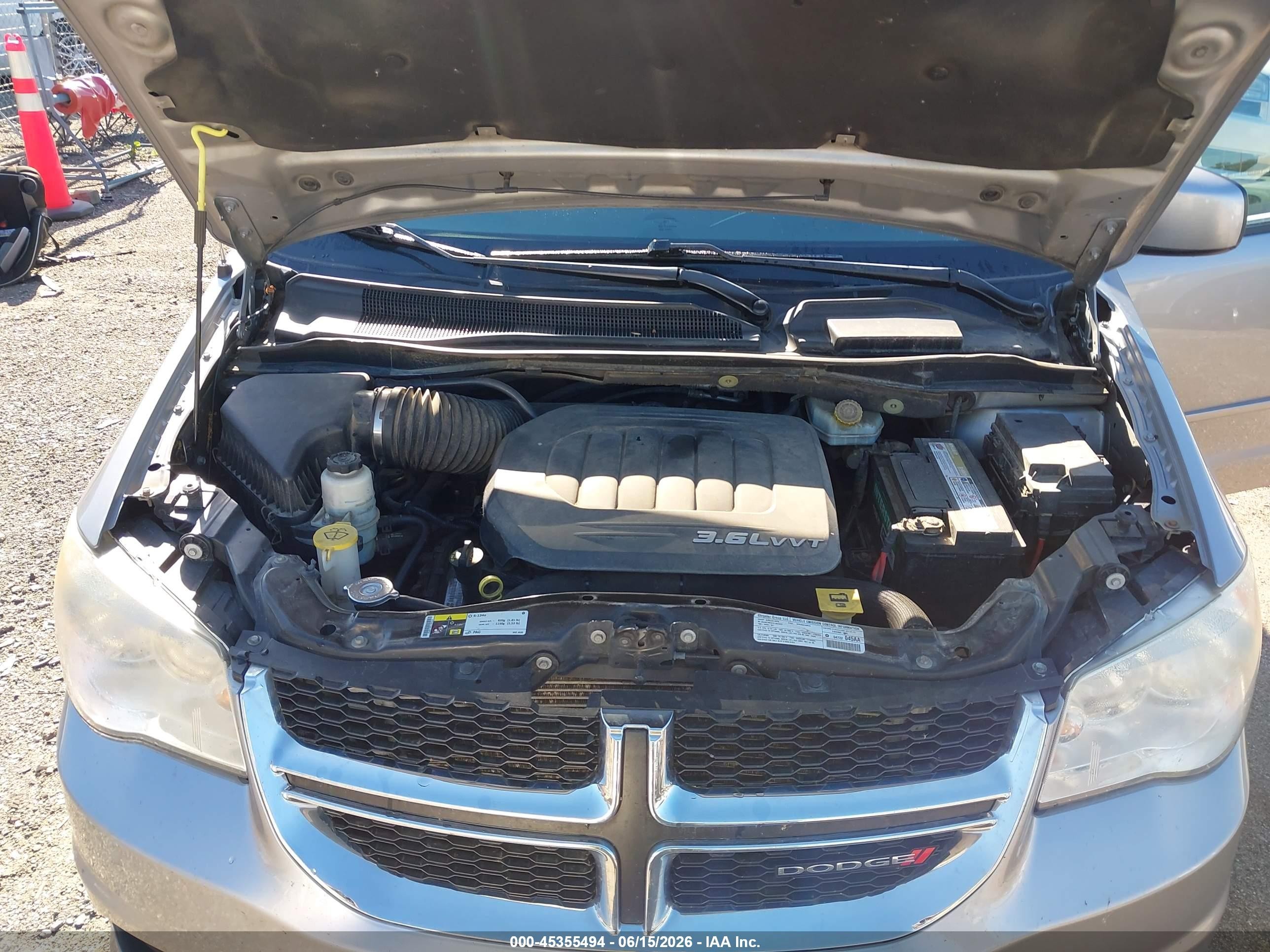 2013 Dodge Grand Caravan Sxt Silver vin: 2C4RDGCG4DR739865