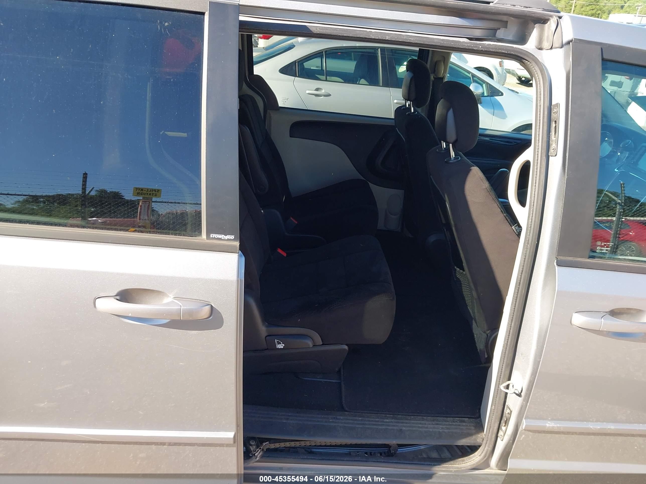 2013 Dodge Grand Caravan Sxt Silver vin: 2C4RDGCG4DR739865