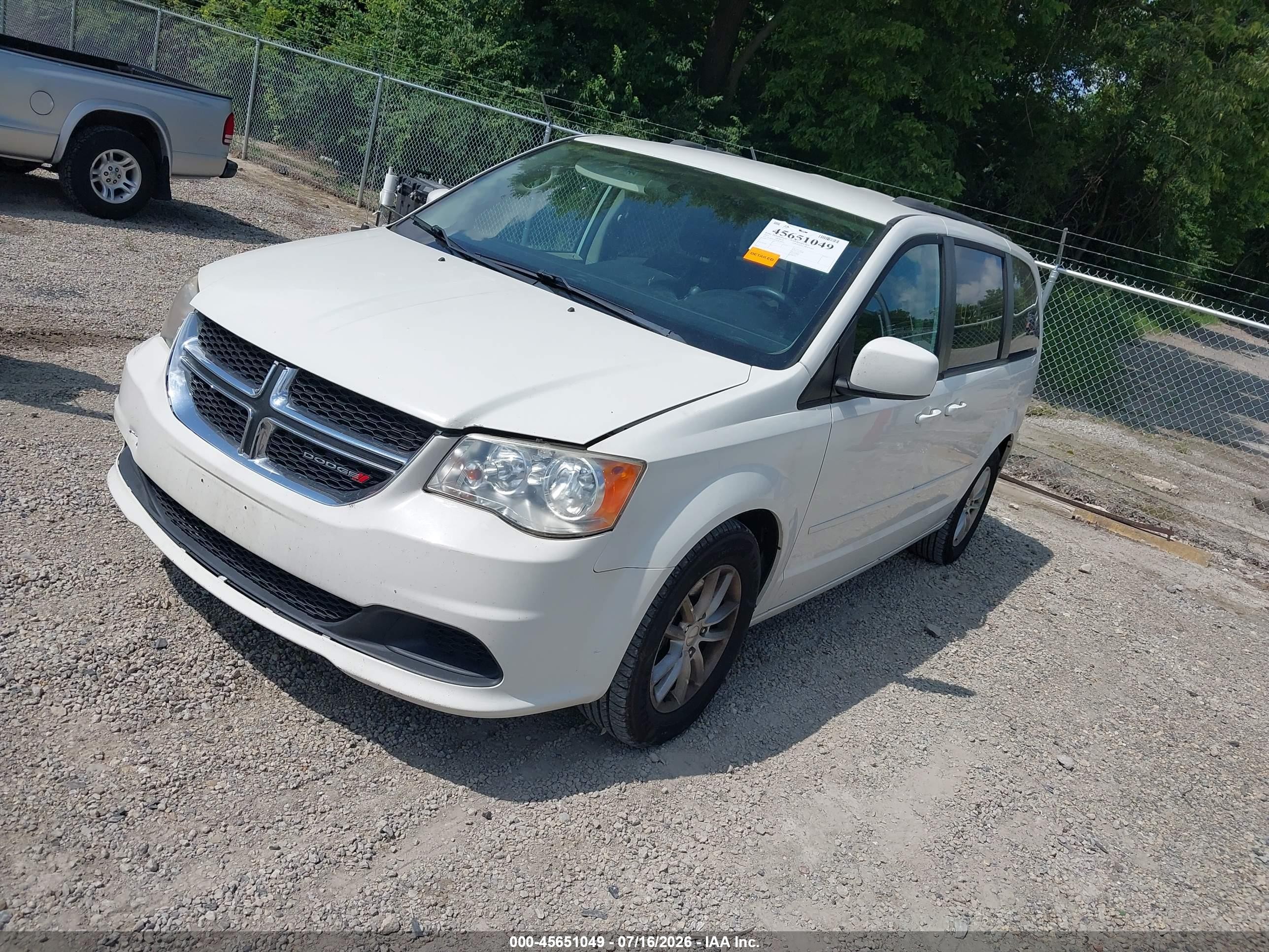 2013 Dodge Grand Caravan Sxt White vin: 2C4RDGCG4DR748503