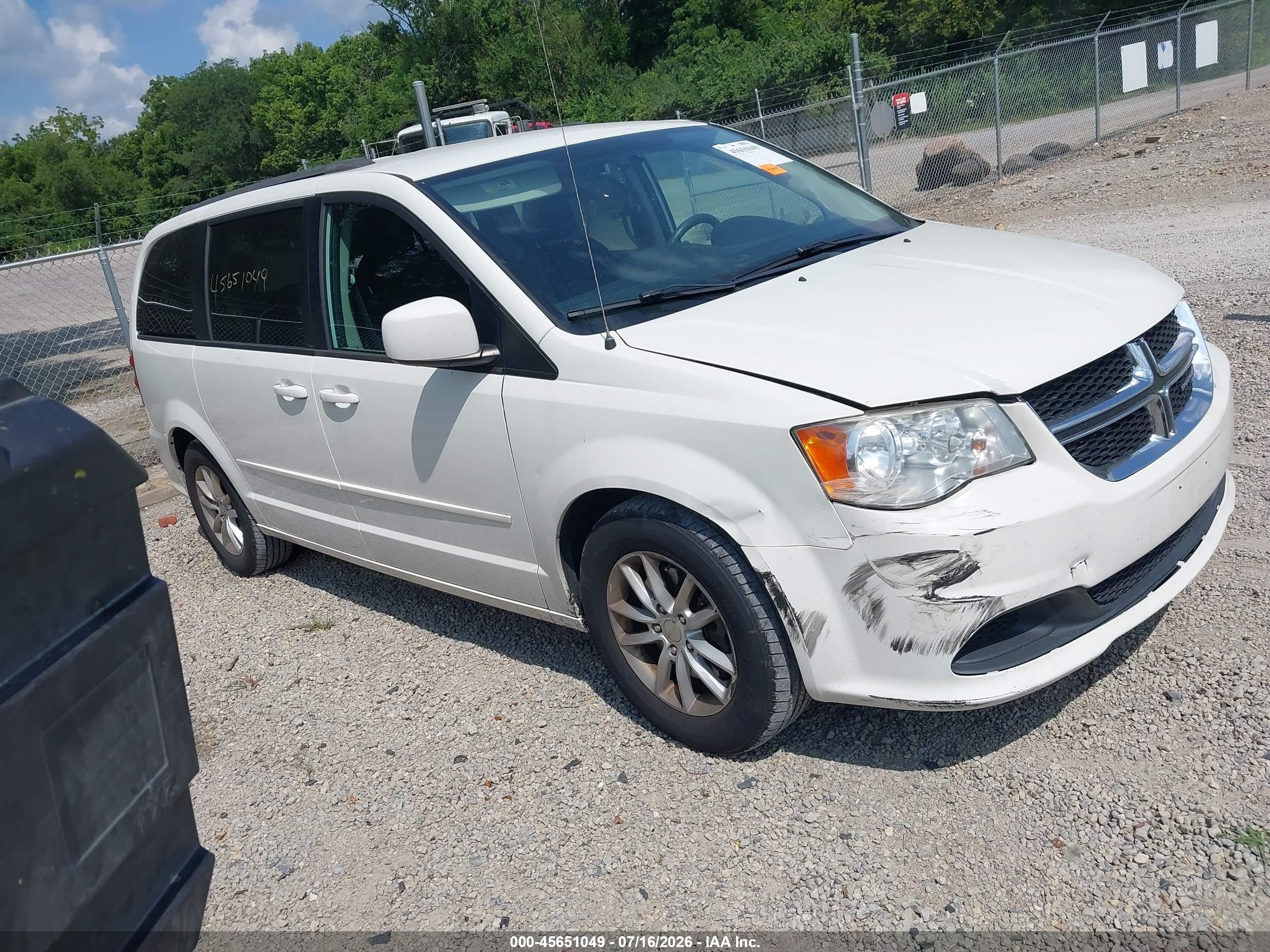 2013 Dodge Grand Caravan Sxt White vin: 2C4RDGCG4DR748503