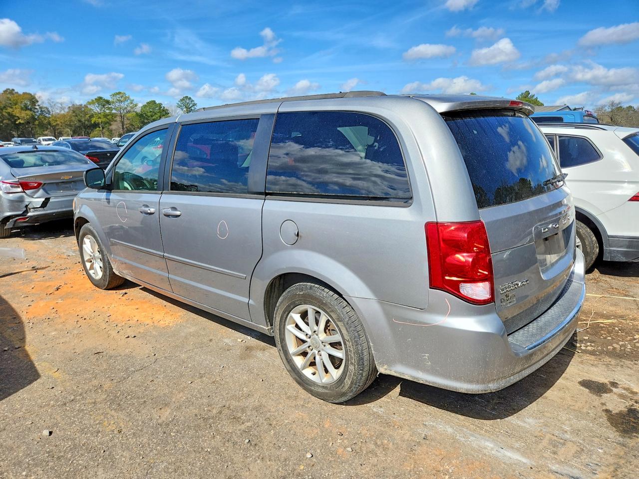 2014 Dodge Caravan Silver vin: 2C4RDGCG4ER128056