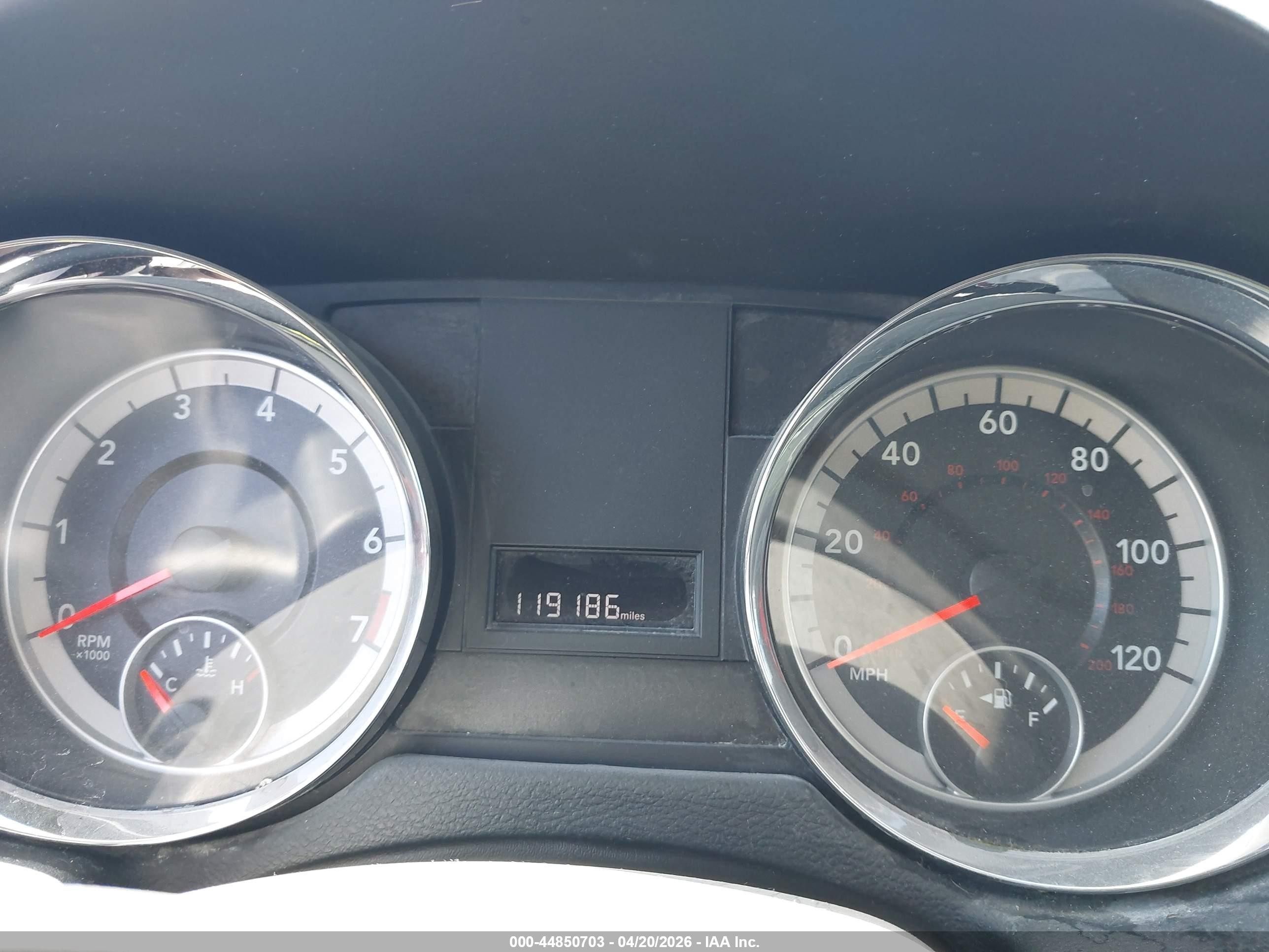 2014 Dodge Grand Caravan Sxt Silver vin: 2C4RDGCG4ER142443