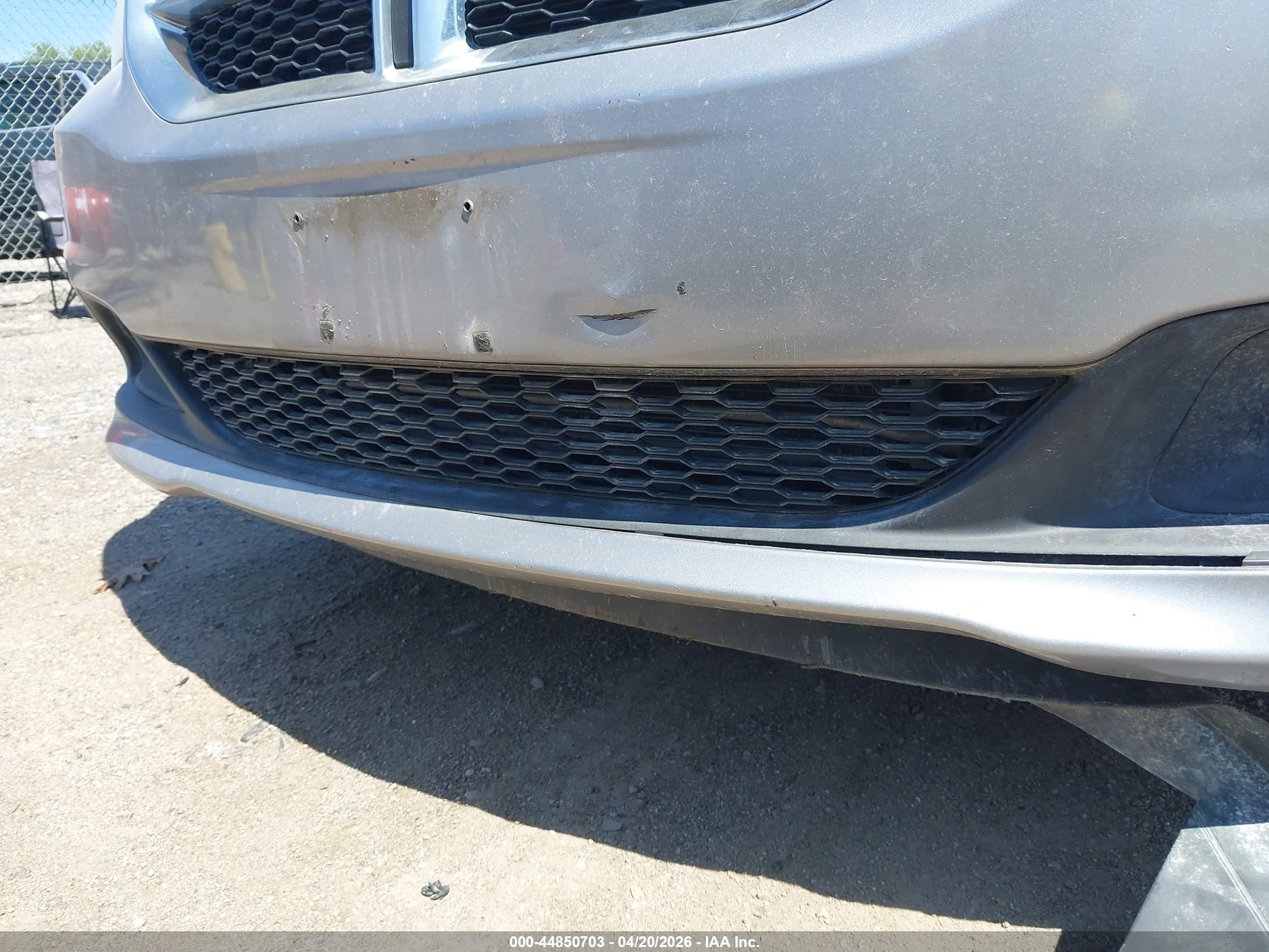 2014 Dodge Grand Caravan Sxt Silver vin: 2C4RDGCG4ER142443