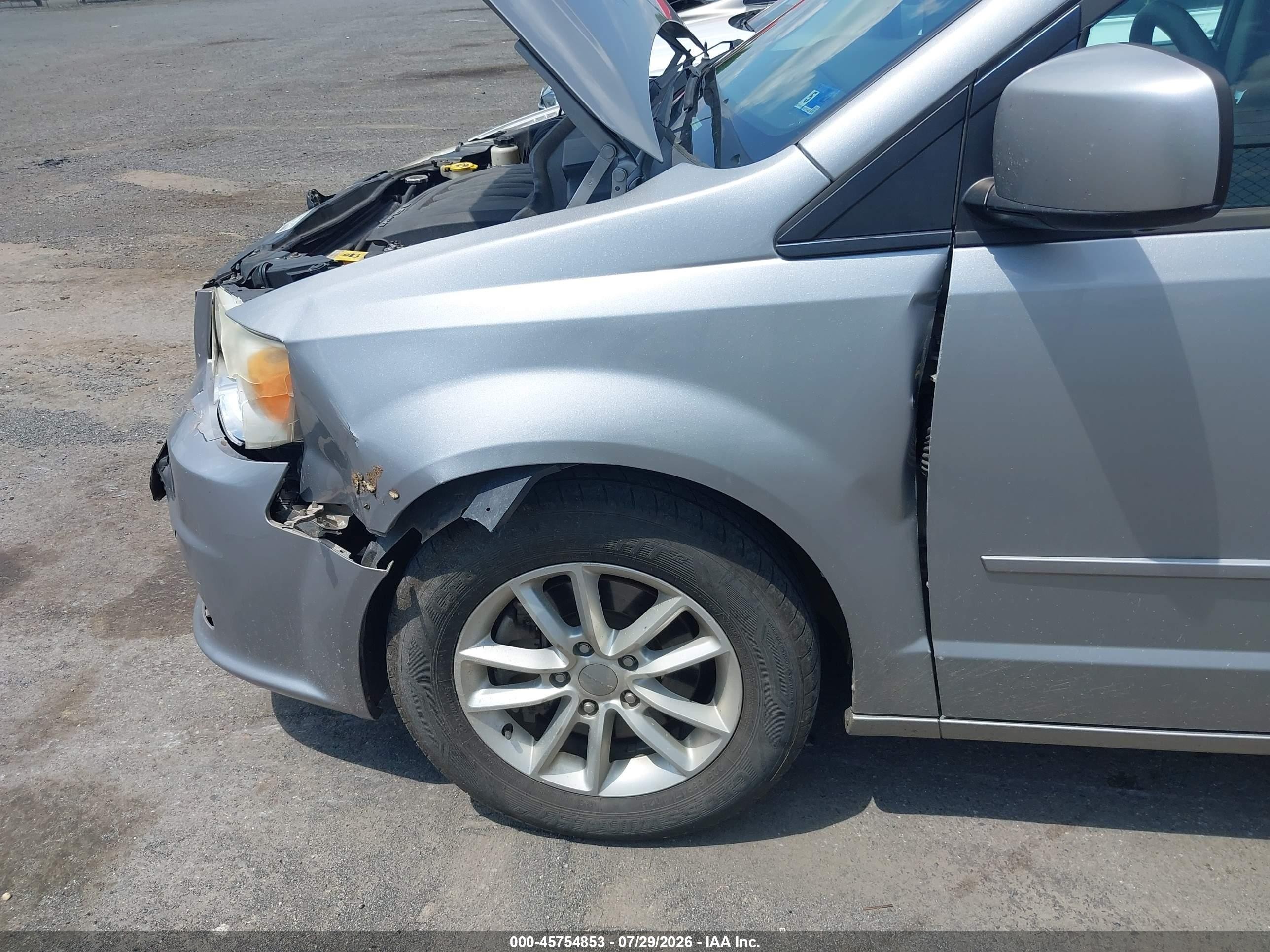 2014 Dodge Grand Caravan Sxt Silver vin: 2C4RDGCG4ER155760