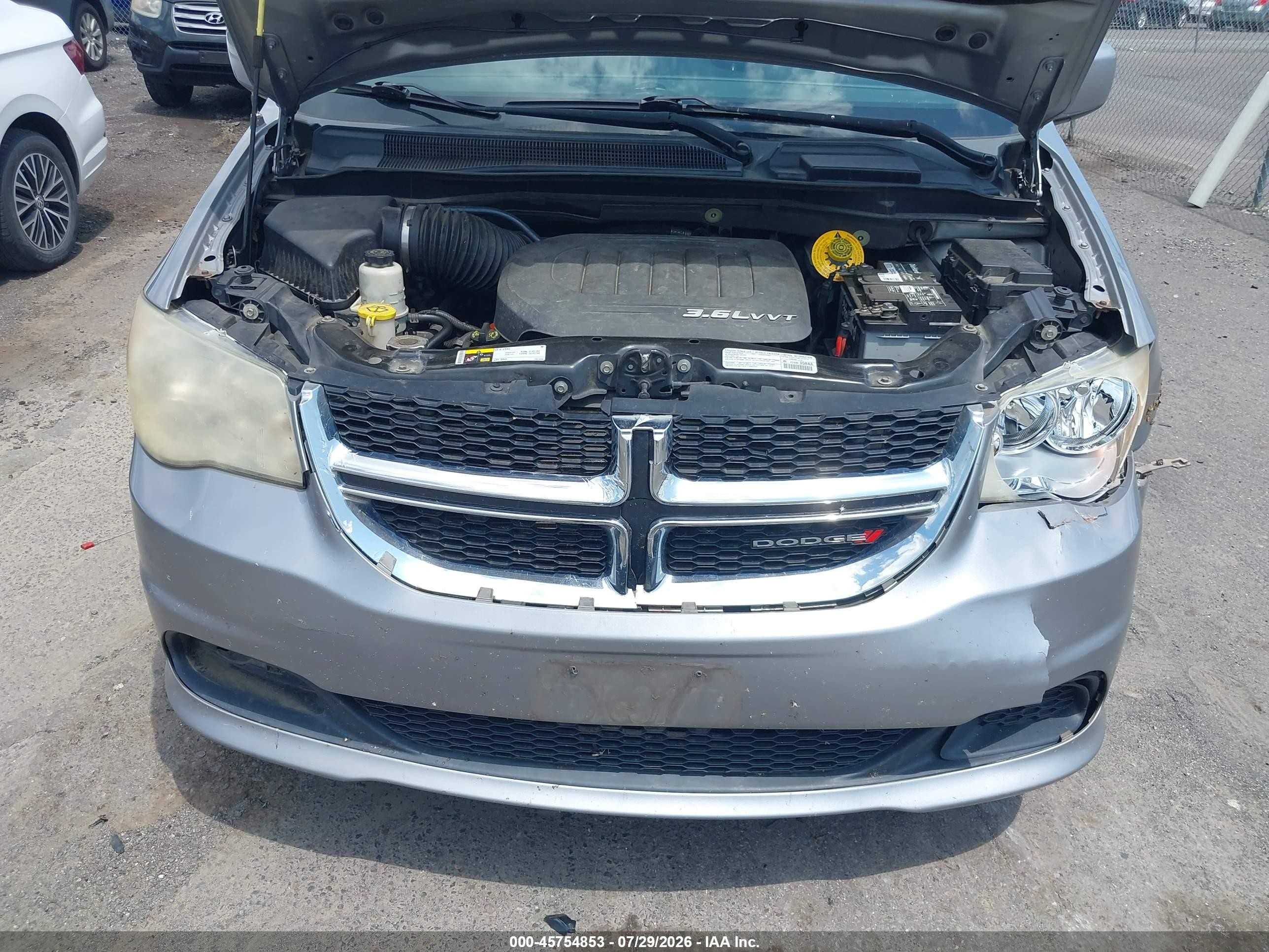 2014 Dodge Grand Caravan Sxt Silver vin: 2C4RDGCG4ER155760