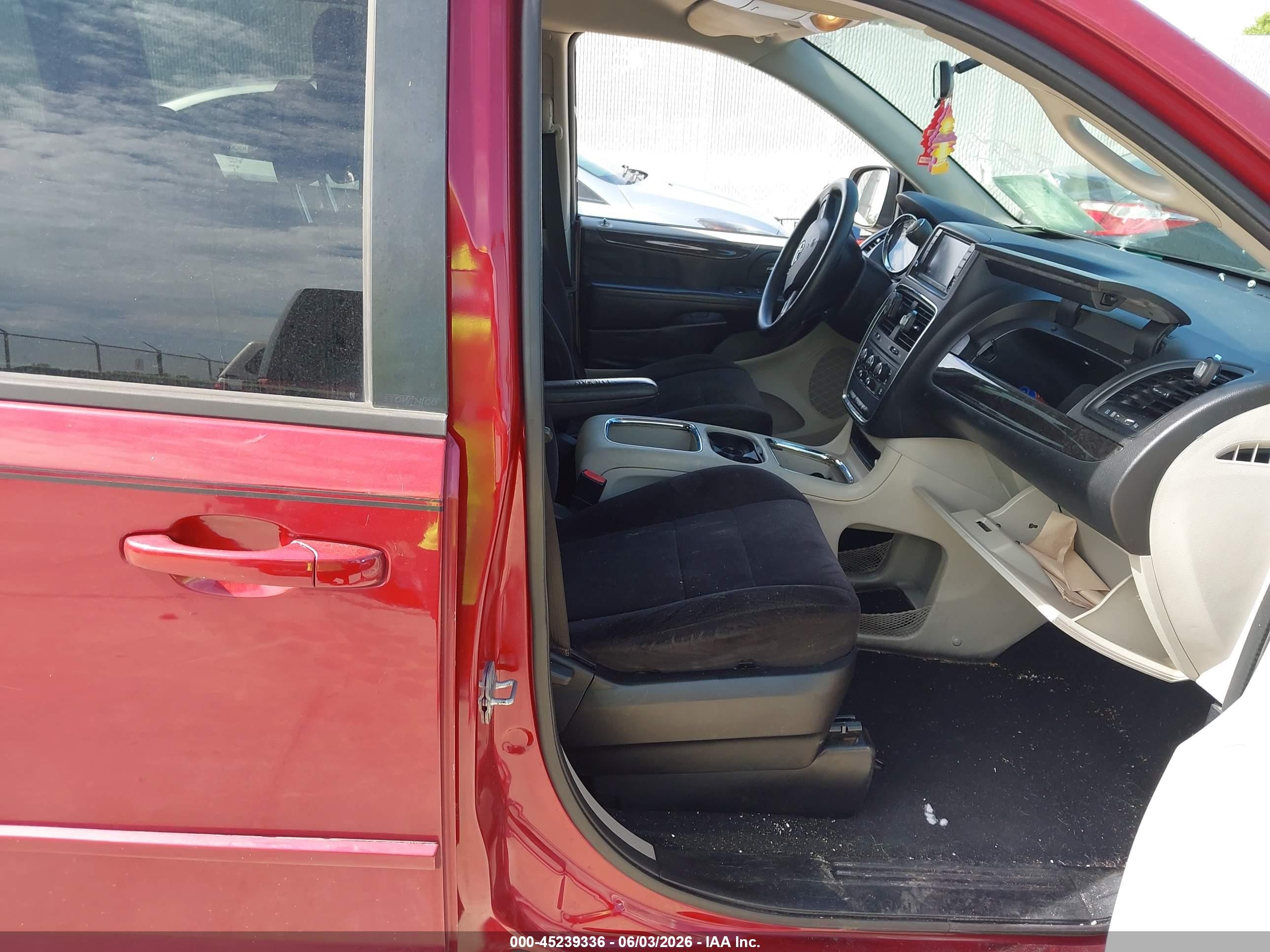 2014 Dodge Grand Caravan Sxt Red vin: 2C4RDGCG4ER178908