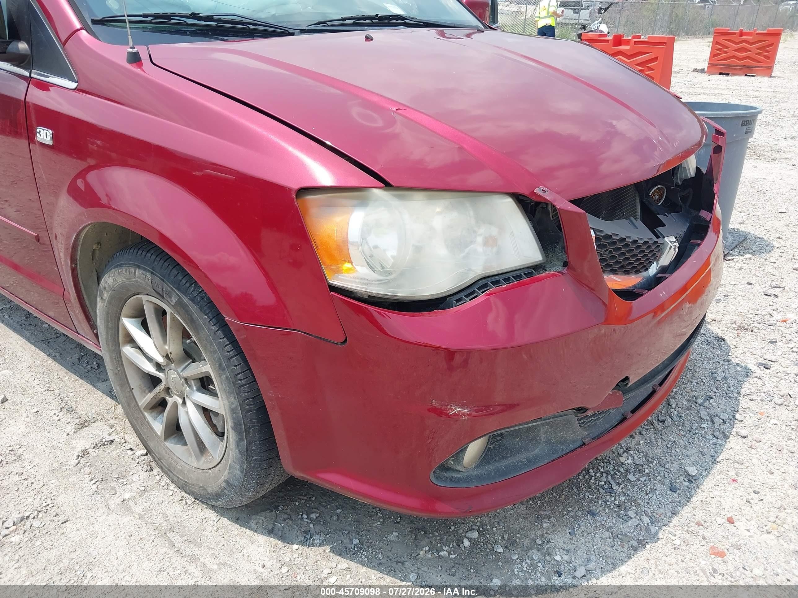 2014 Dodge Grand Caravan Sxt 30th Anniversary Burgundy vin: 2C4RDGCG4ER193845