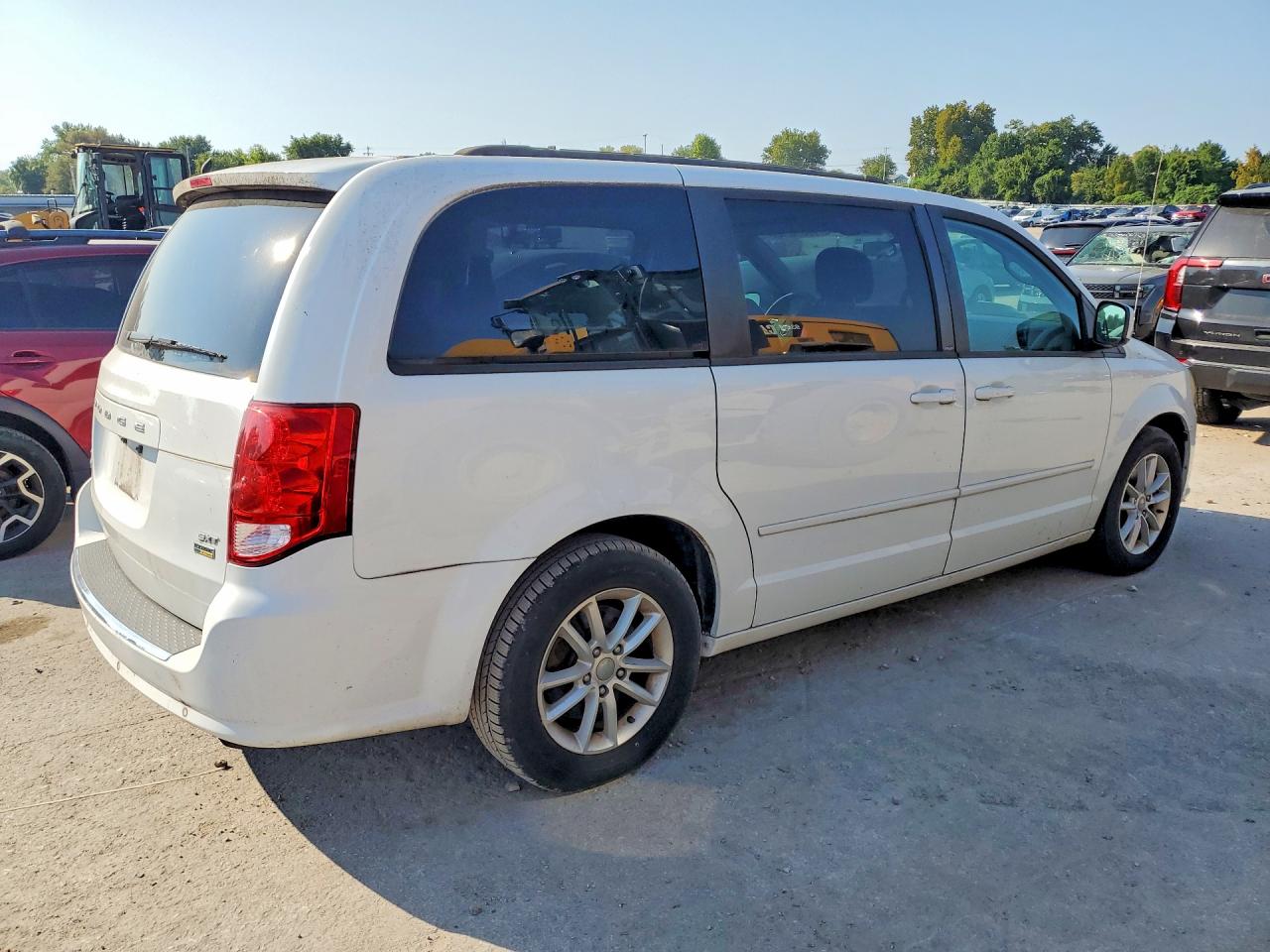 2014 Dodge Grand Caravan Sxt White vin: 2C4RDGCG4ER240646