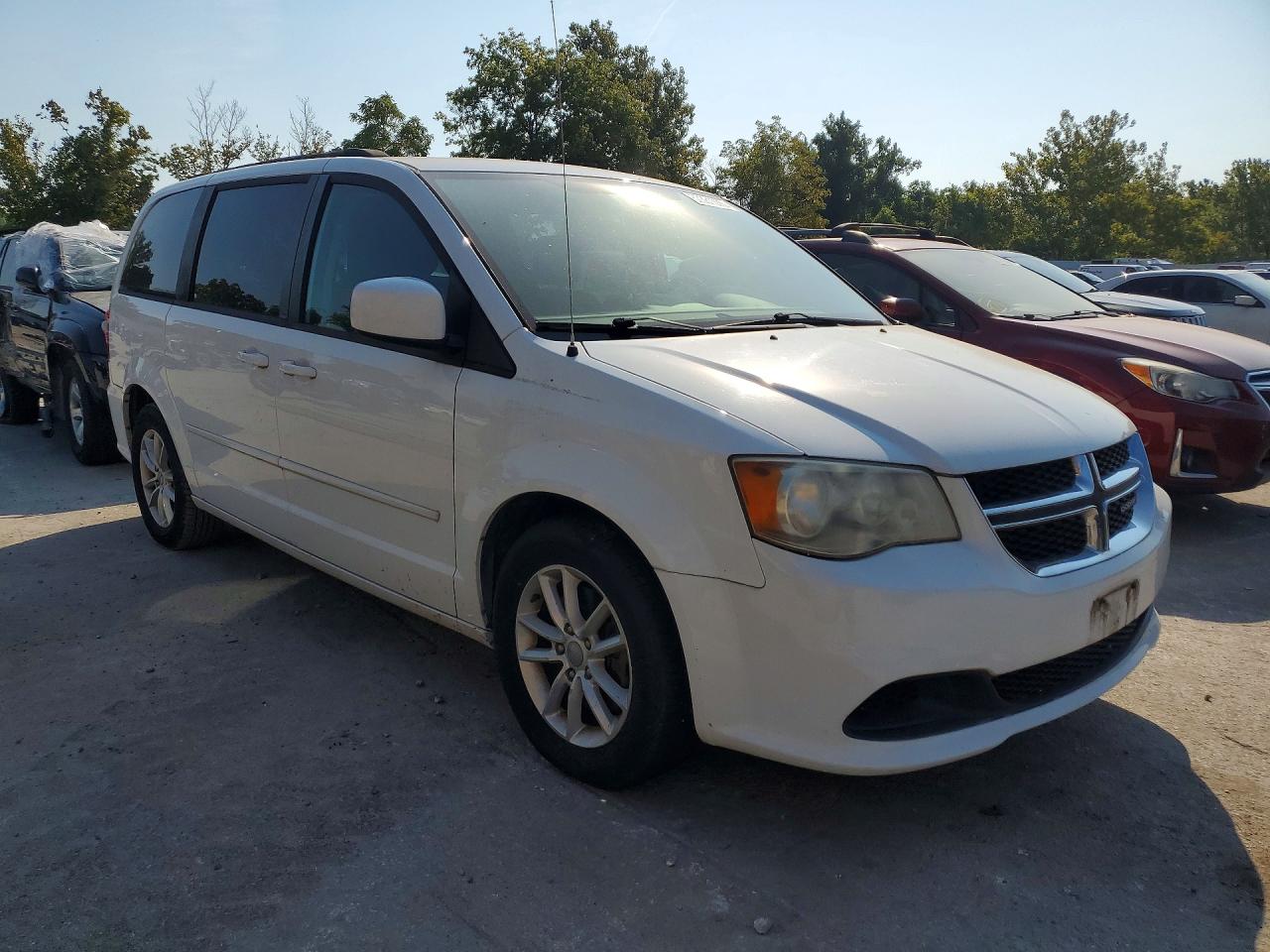 2014 Dodge Grand Caravan Sxt White vin: 2C4RDGCG4ER240646