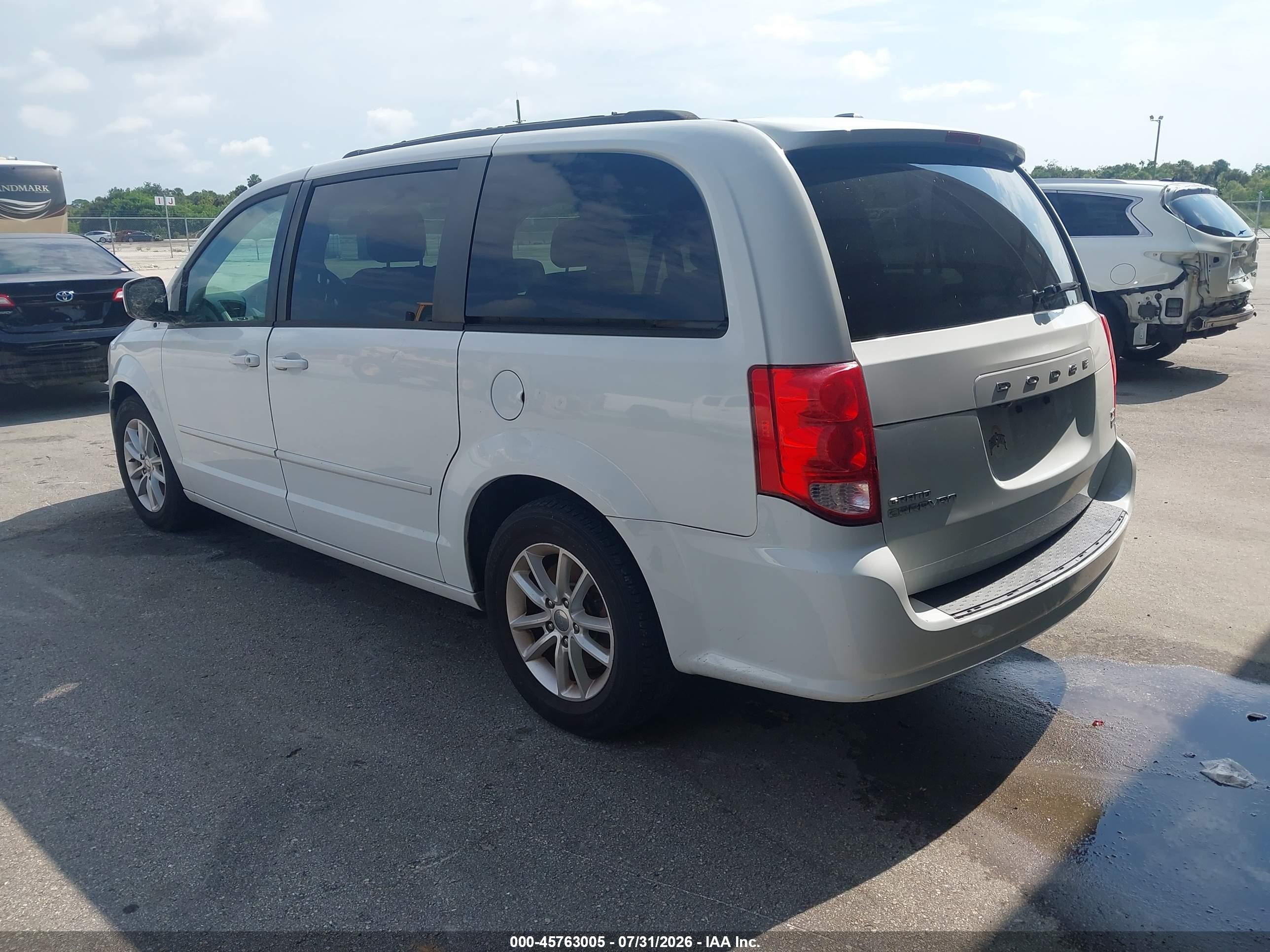 2014 Dodge Grand Caravan Sxt White vin: 2C4RDGCG4ER253008