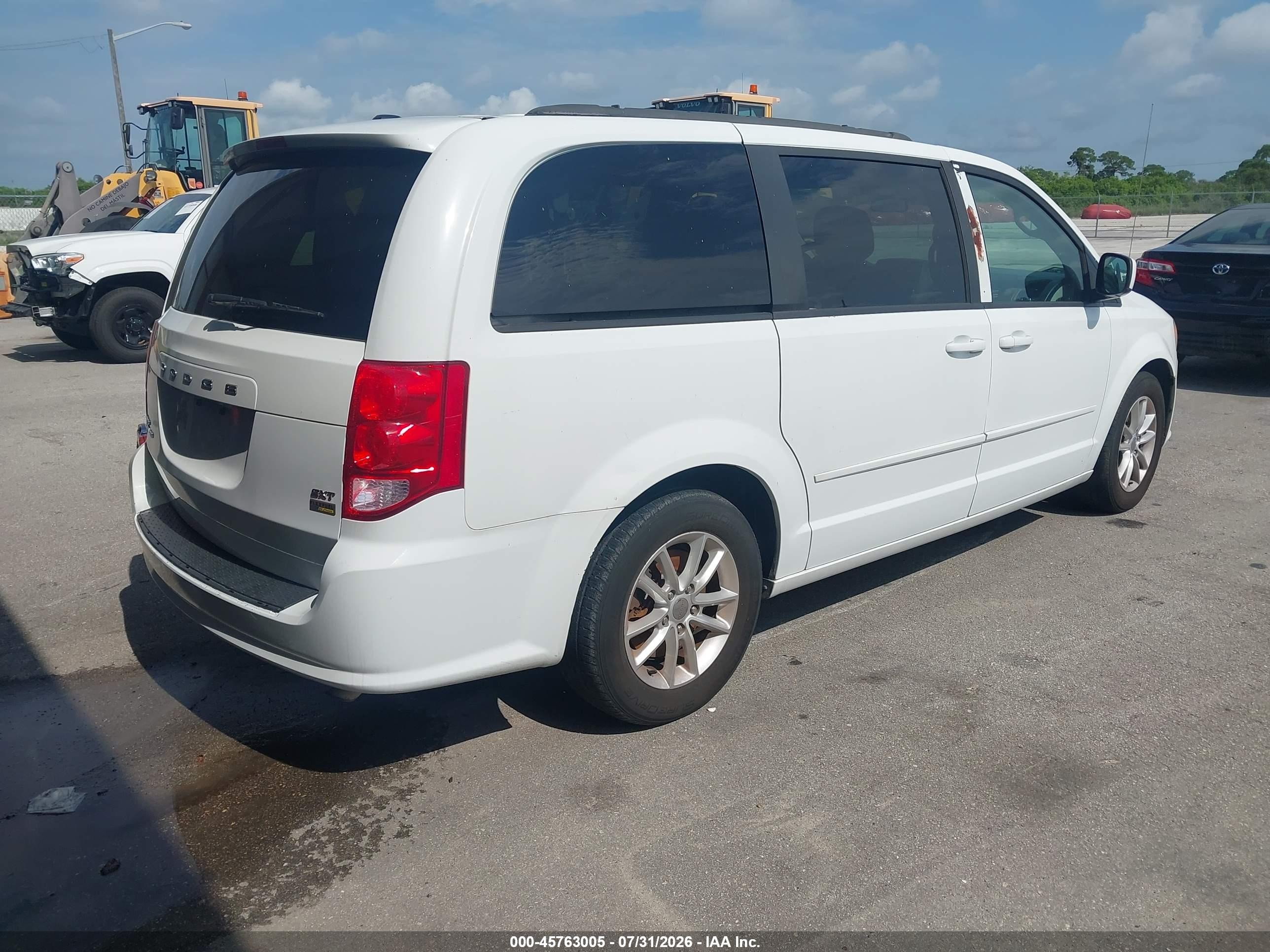 2014 Dodge Grand Caravan Sxt White vin: 2C4RDGCG4ER253008