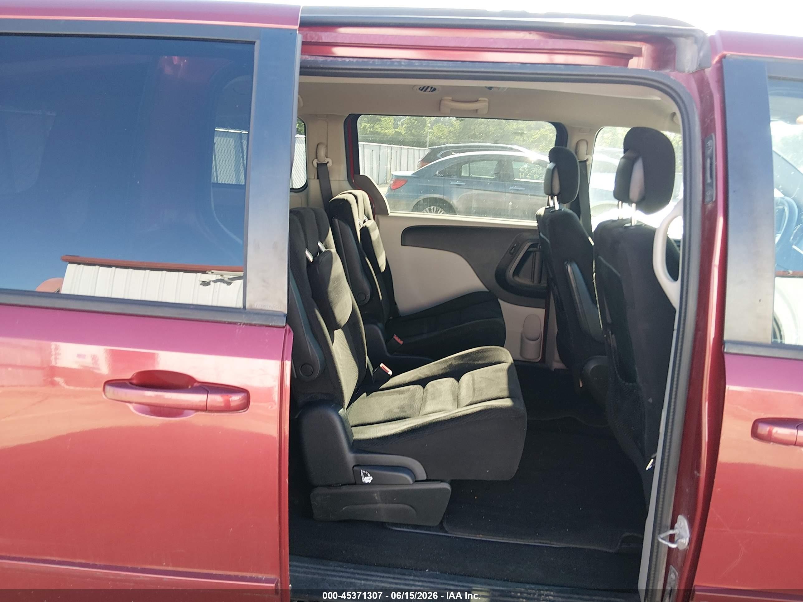 2014 Dodge Grand Caravan Sxt Red vin: 2C4RDGCG4ER263618