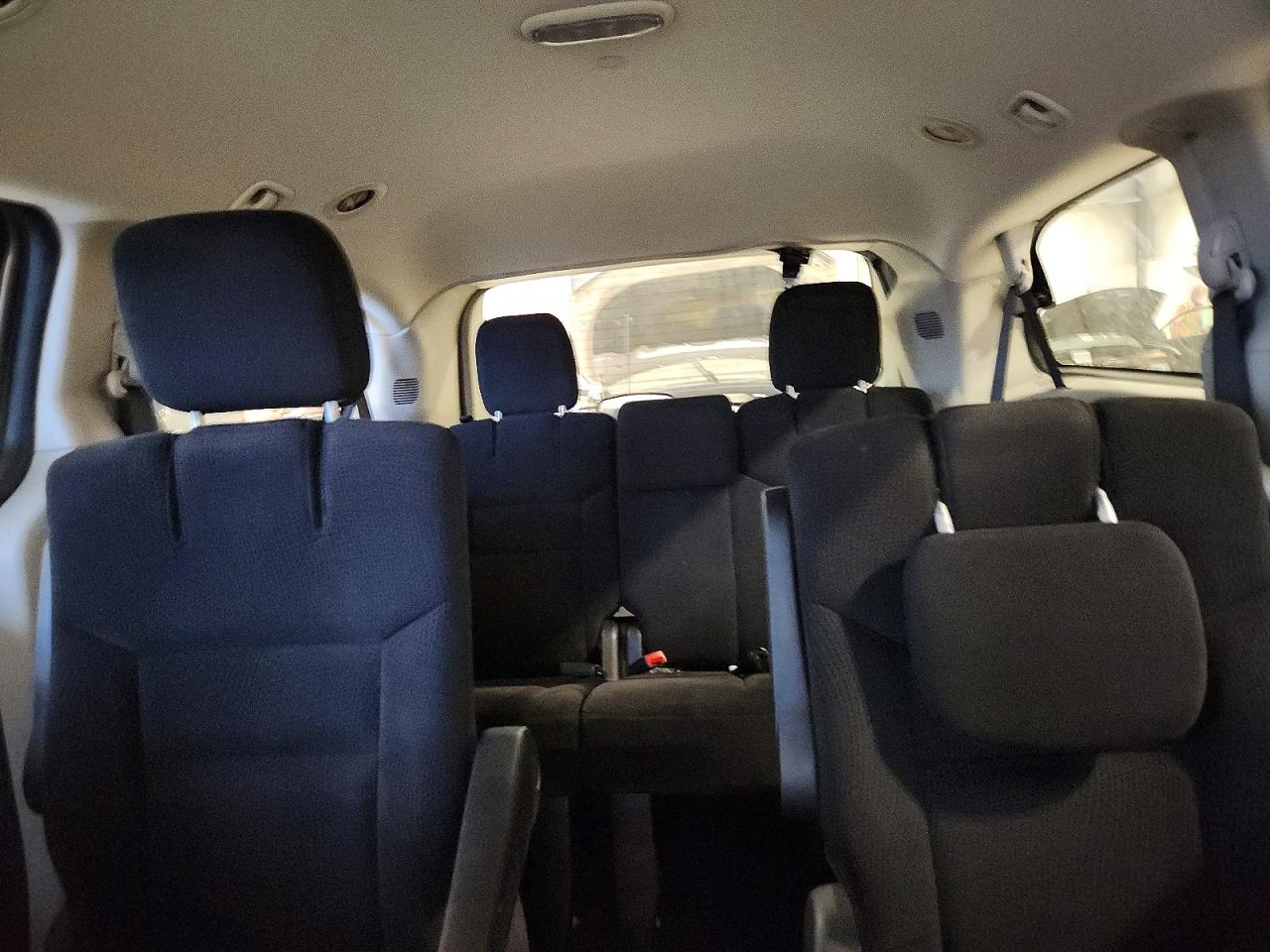 2014 Dodge Grand Caravan Sxt Silver vin: 2C4RDGCG4ER388277