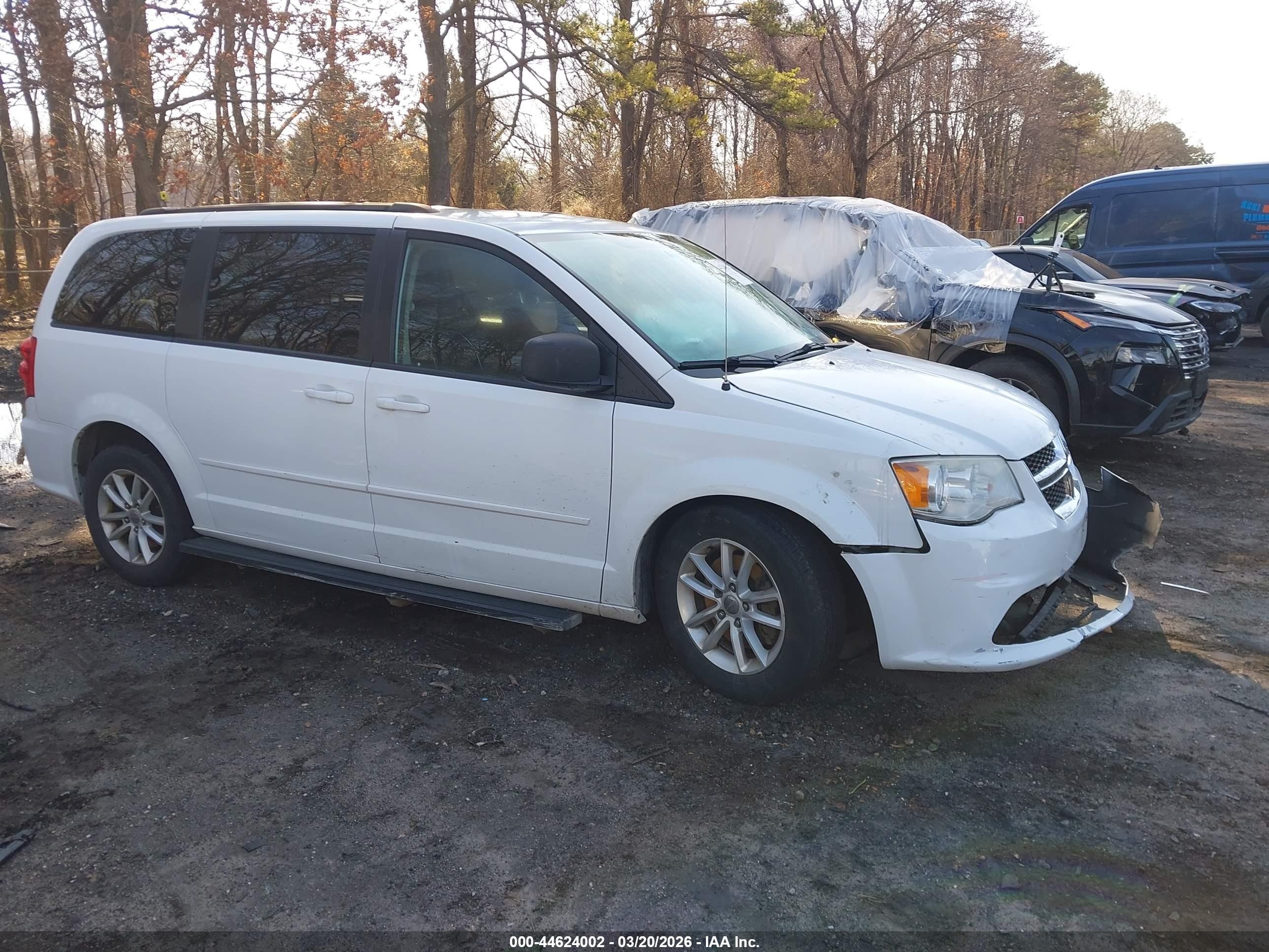 2014 Dodge Grand Caravan Sxt White vin: 2C4RDGCG4ER425327
