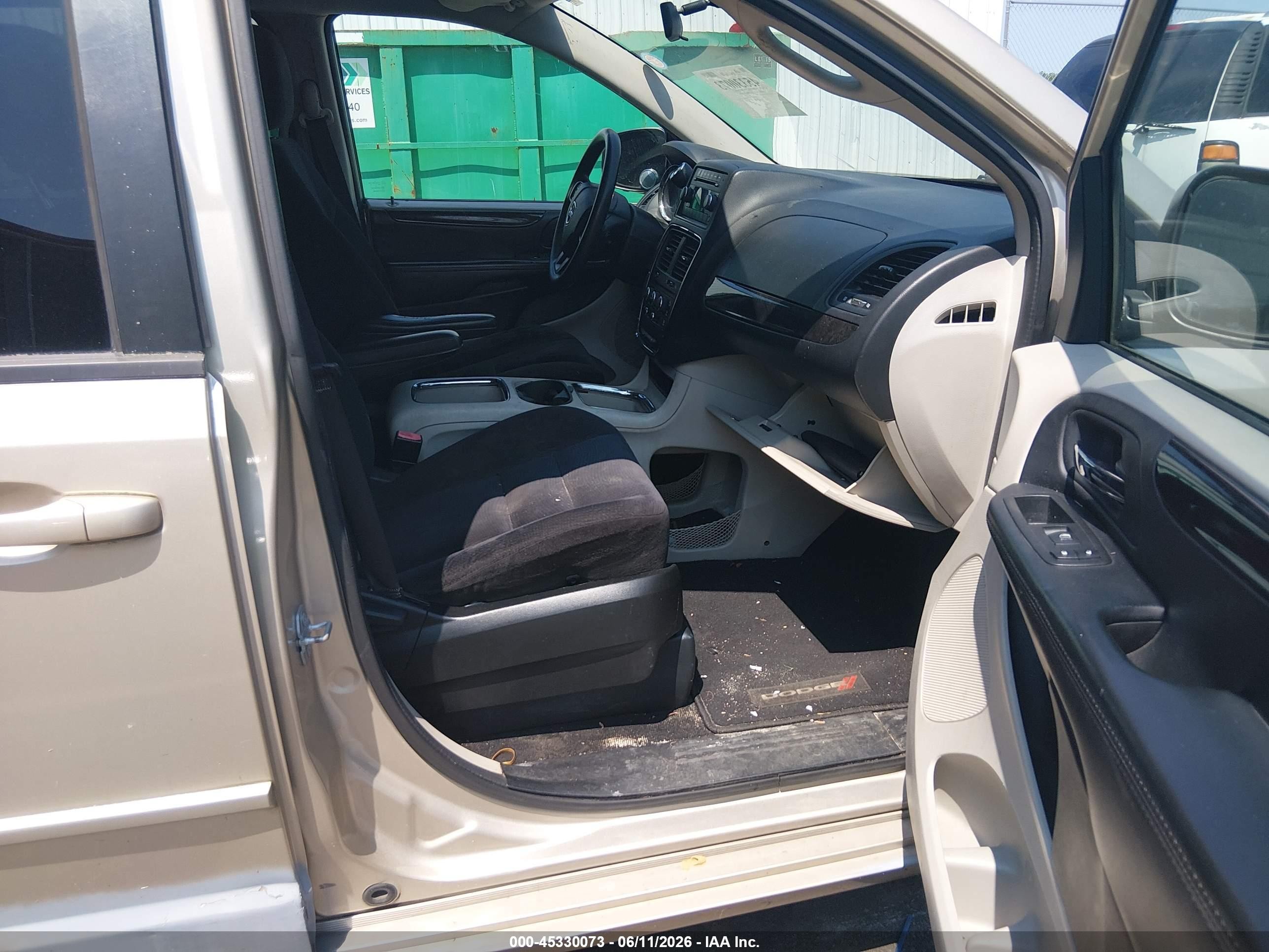 2015 Dodge Grand Caravan Sxt Beige vin: 2C4RDGCG4FR540804