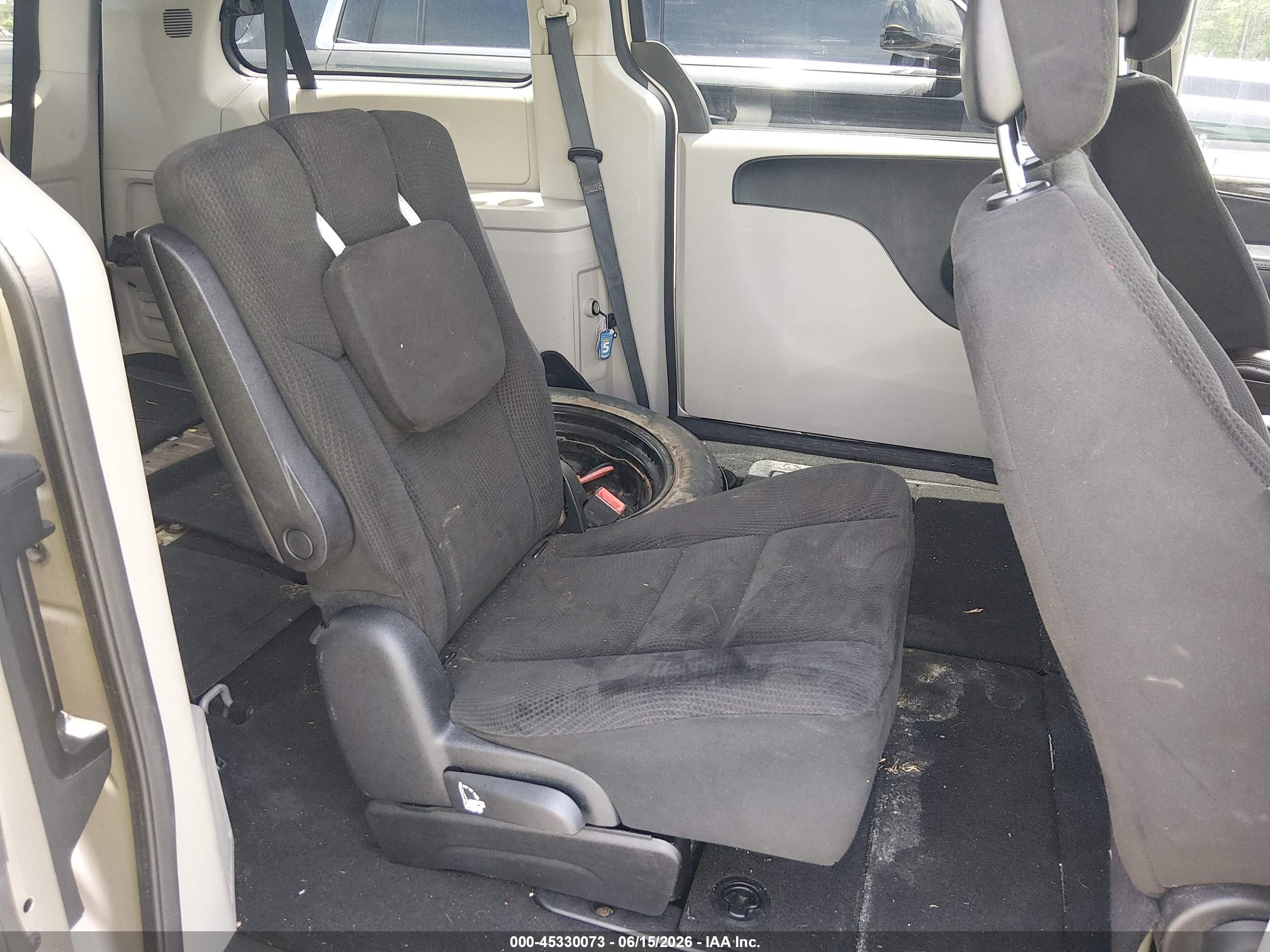 2015 Dodge Grand Caravan Sxt Beige vin: 2C4RDGCG4FR540804