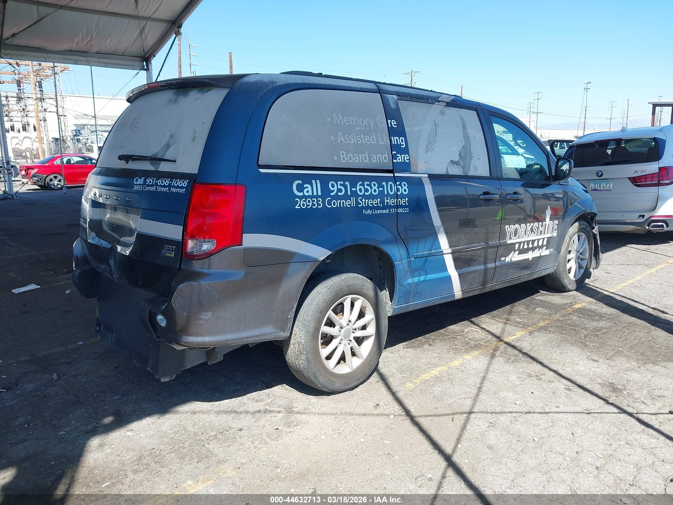 2015 Dodge Grand Caravan Sxt Серый vin: 2C4RDGCG4FR556016