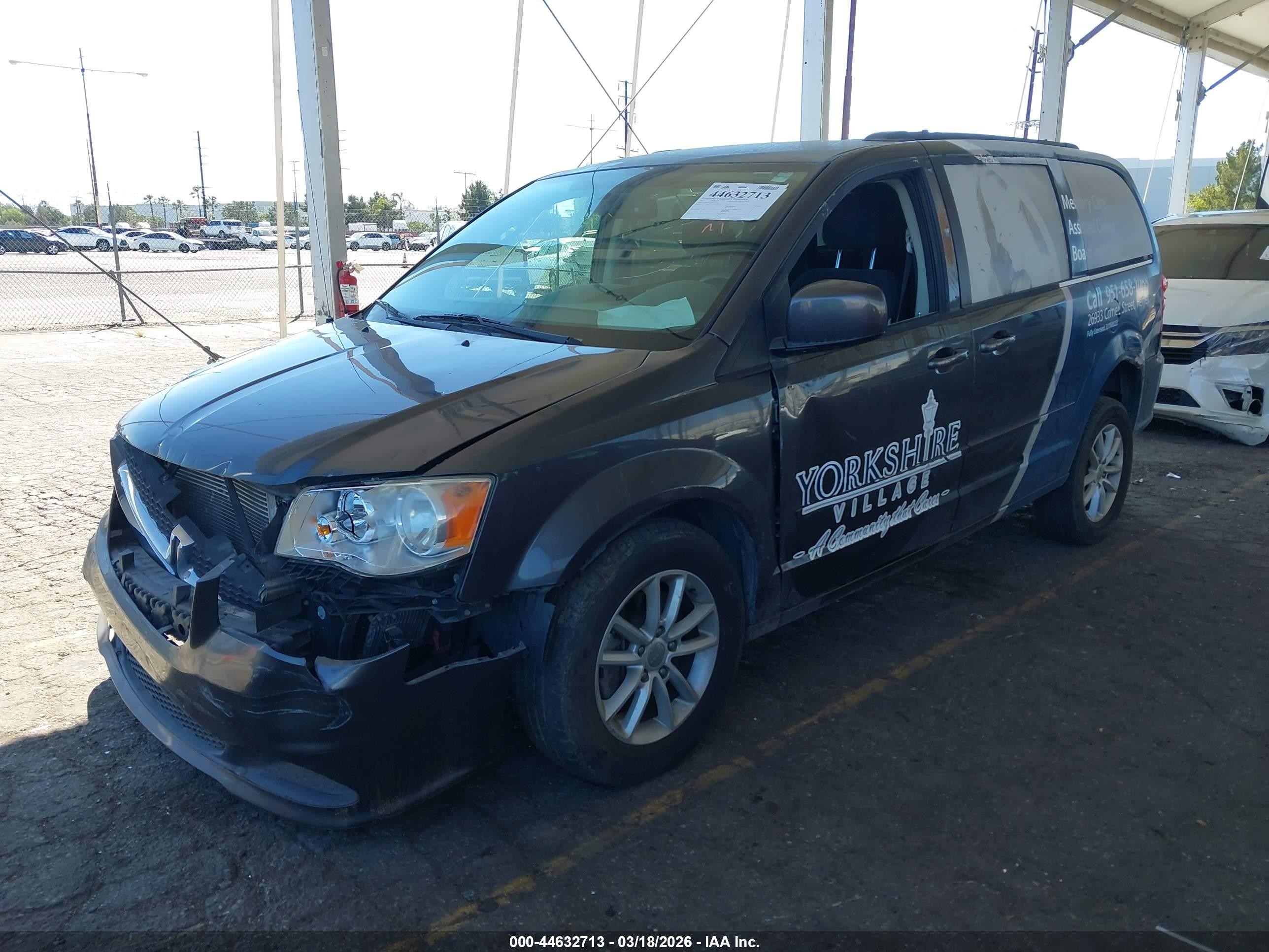 2015 Dodge Grand Caravan Sxt Серый vin: 2C4RDGCG4FR556016