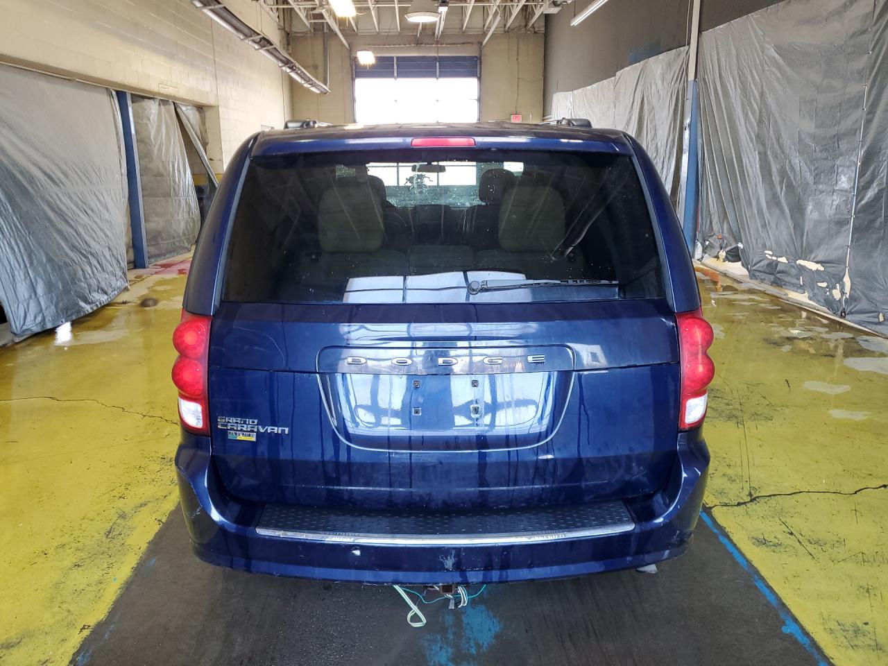 2015 Dodge Grand Caravan Sxt Blue vin: 2C4RDGCG4FR556498 Damage: Lift Gate, Dent(S) W/ Paint Dmg, 1 To 2 Inches