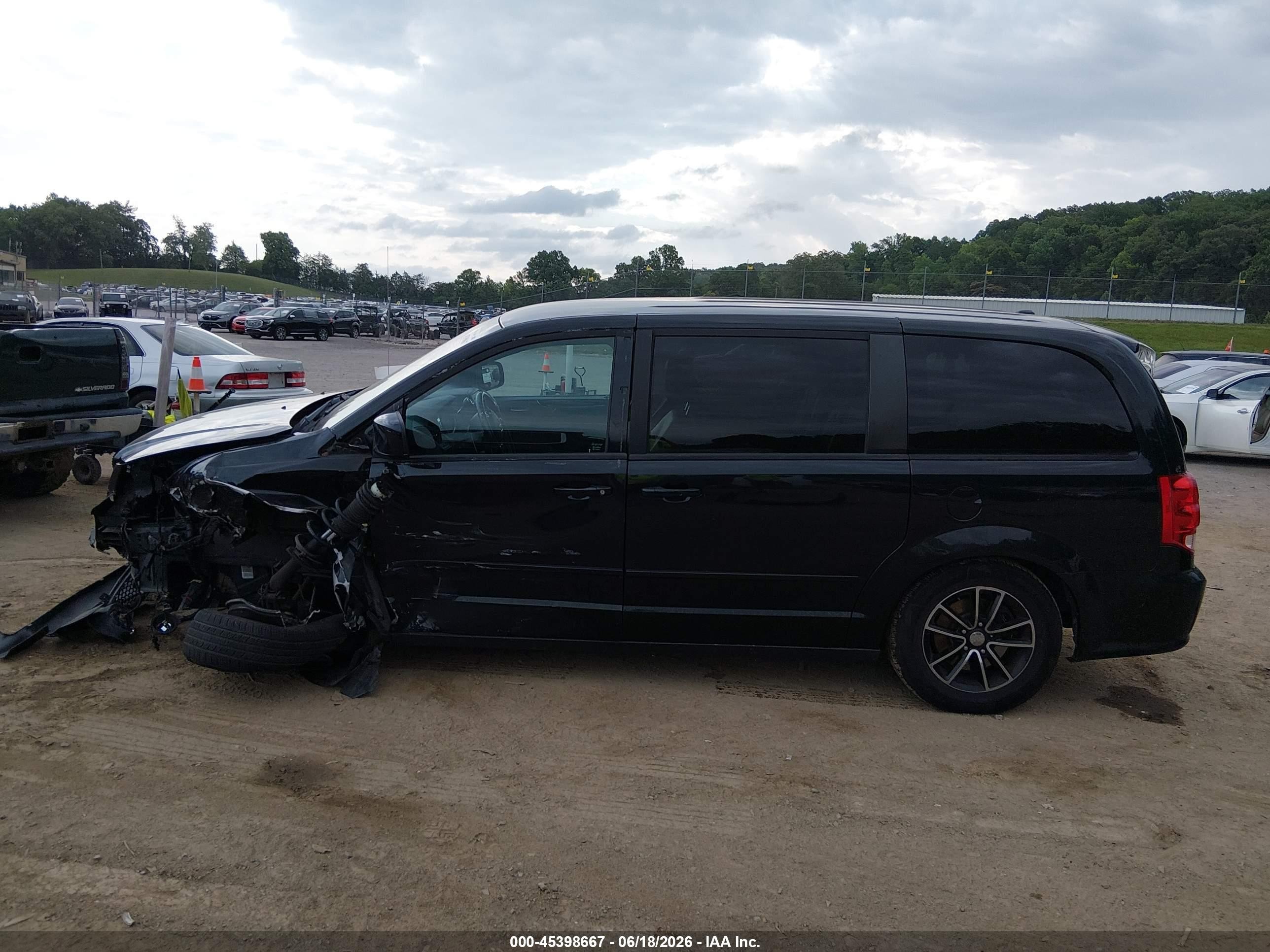 2015 Dodge Grand Caravan Sxt Plus Black vin: 2C4RDGCG4FR688354