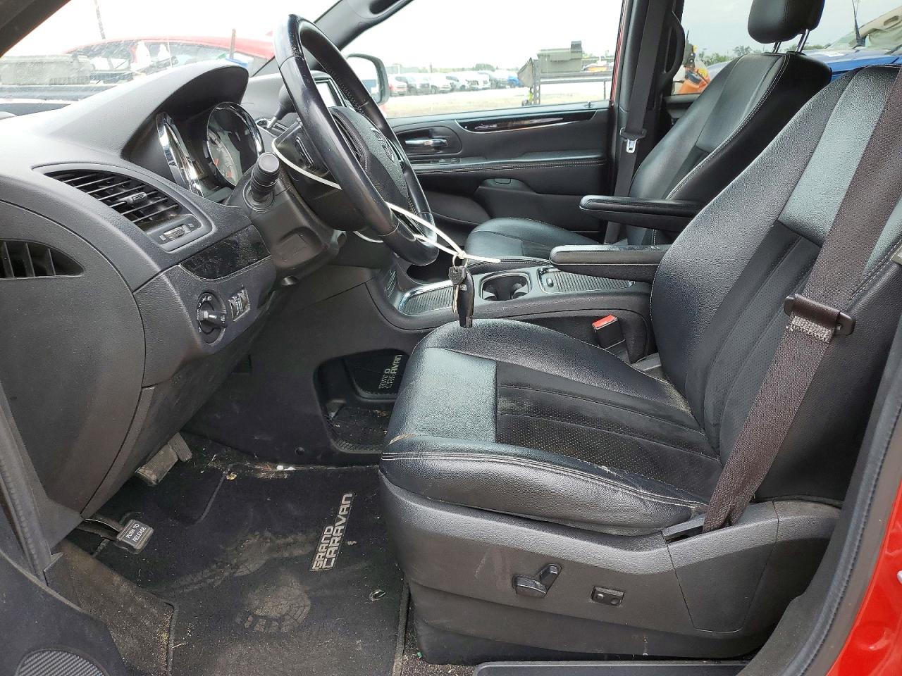 2015 Dodge Grand Caravan Sxt Red vin: 2C4RDGCG4FR731848