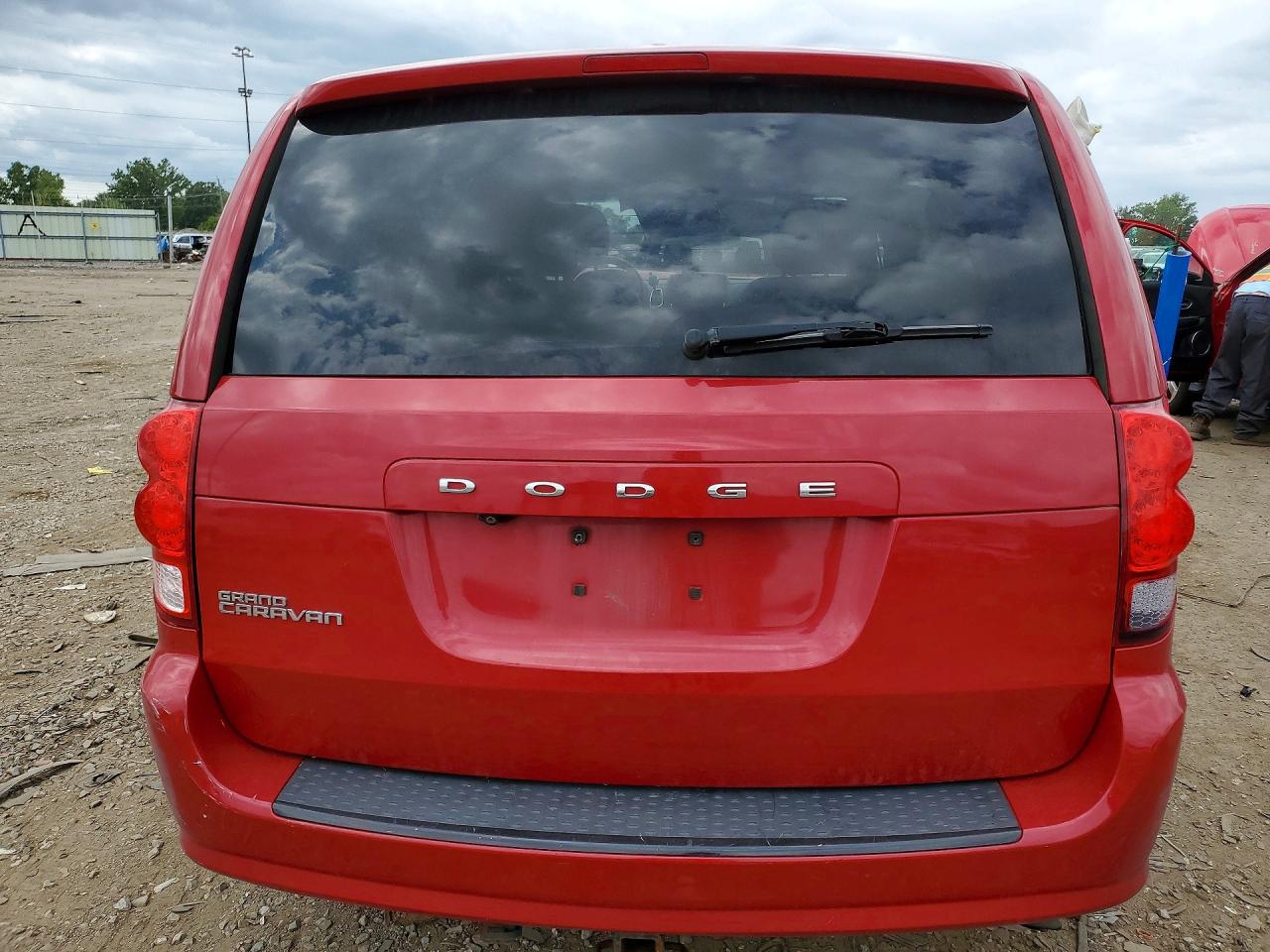 2015 Dodge Grand Caravan Sxt Red vin: 2C4RDGCG4FR731848