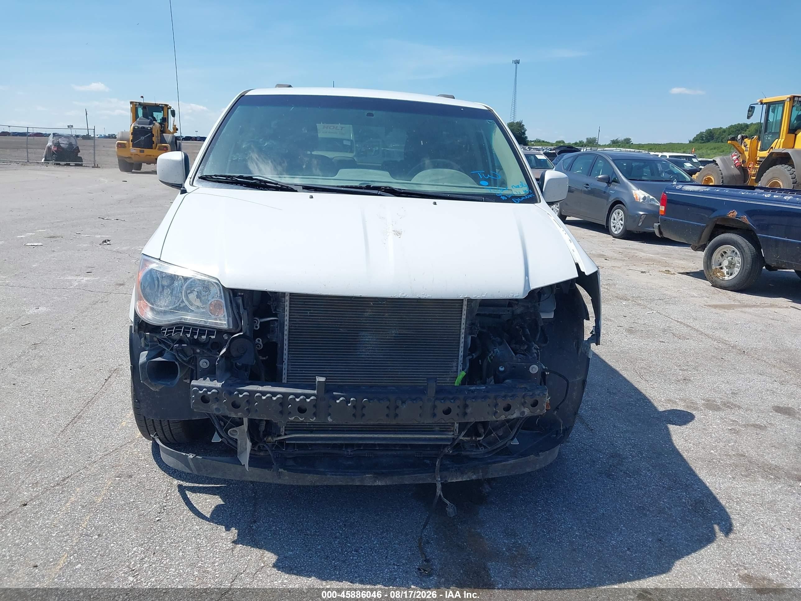 2015 Dodge Grand Caravan Sxt White vin: 2C4RDGCG4FR745815