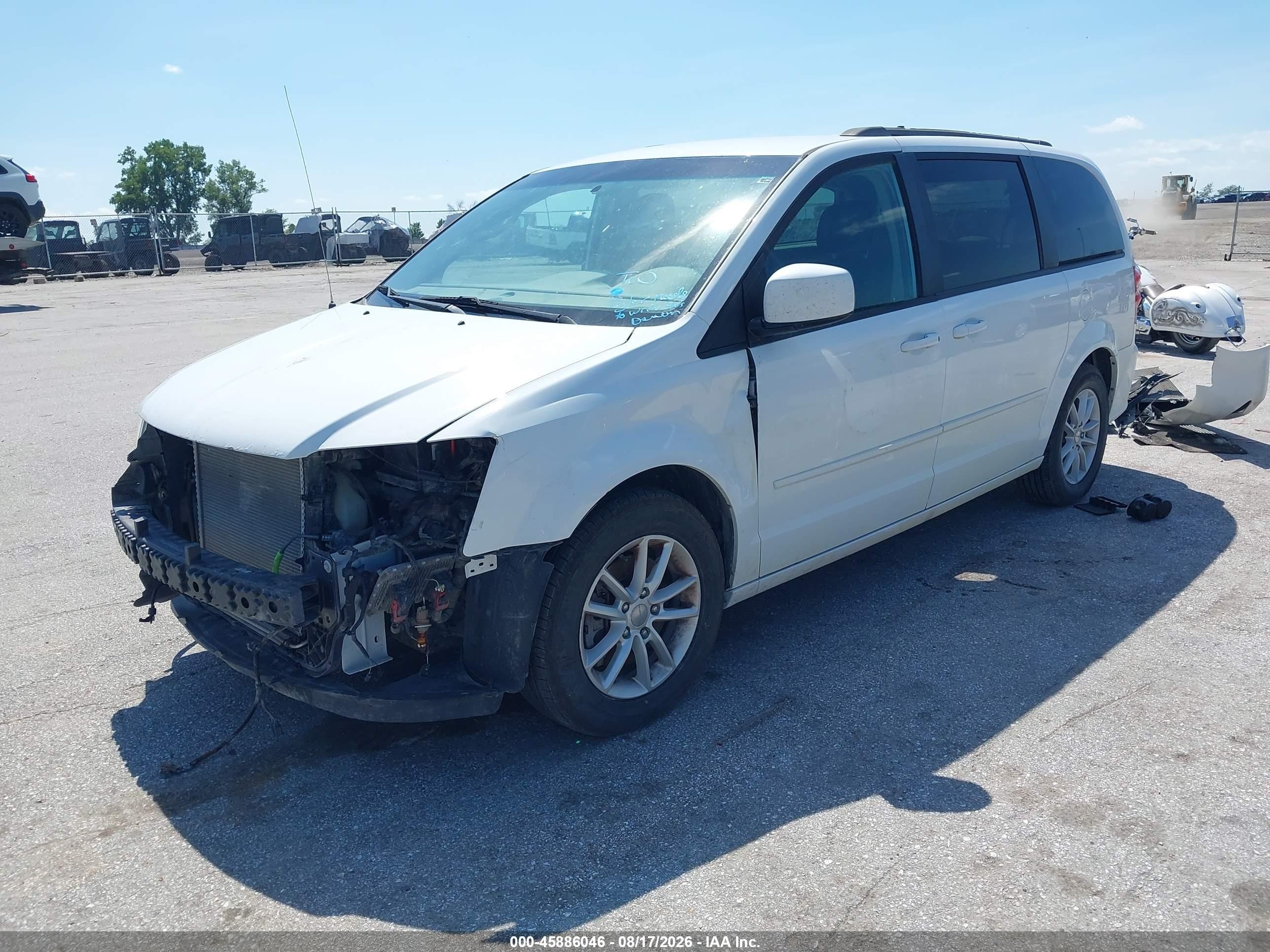 2015 Dodge Grand Caravan Sxt White vin: 2C4RDGCG4FR745815
