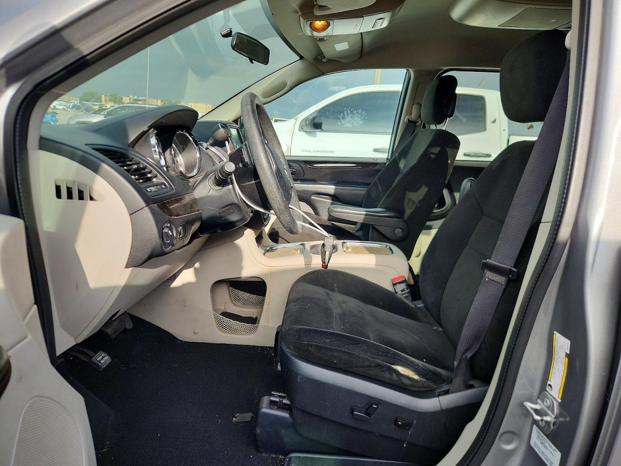 2016 Dodge Grand Caravan Sxt Silver vin: 2C4RDGCG4GR201722