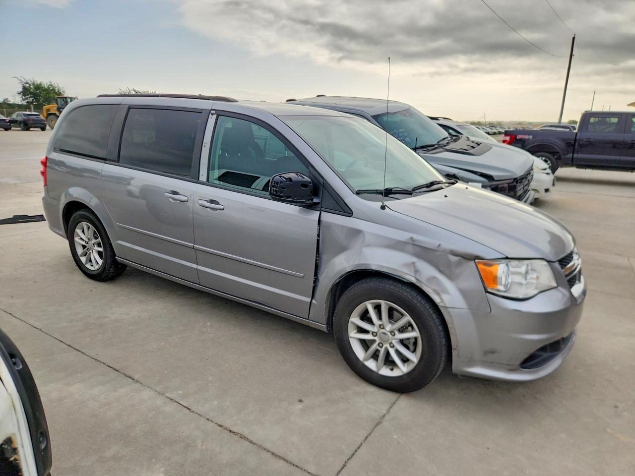 2016 Dodge Grand Caravan Sxt Silver vin: 2C4RDGCG4GR201722