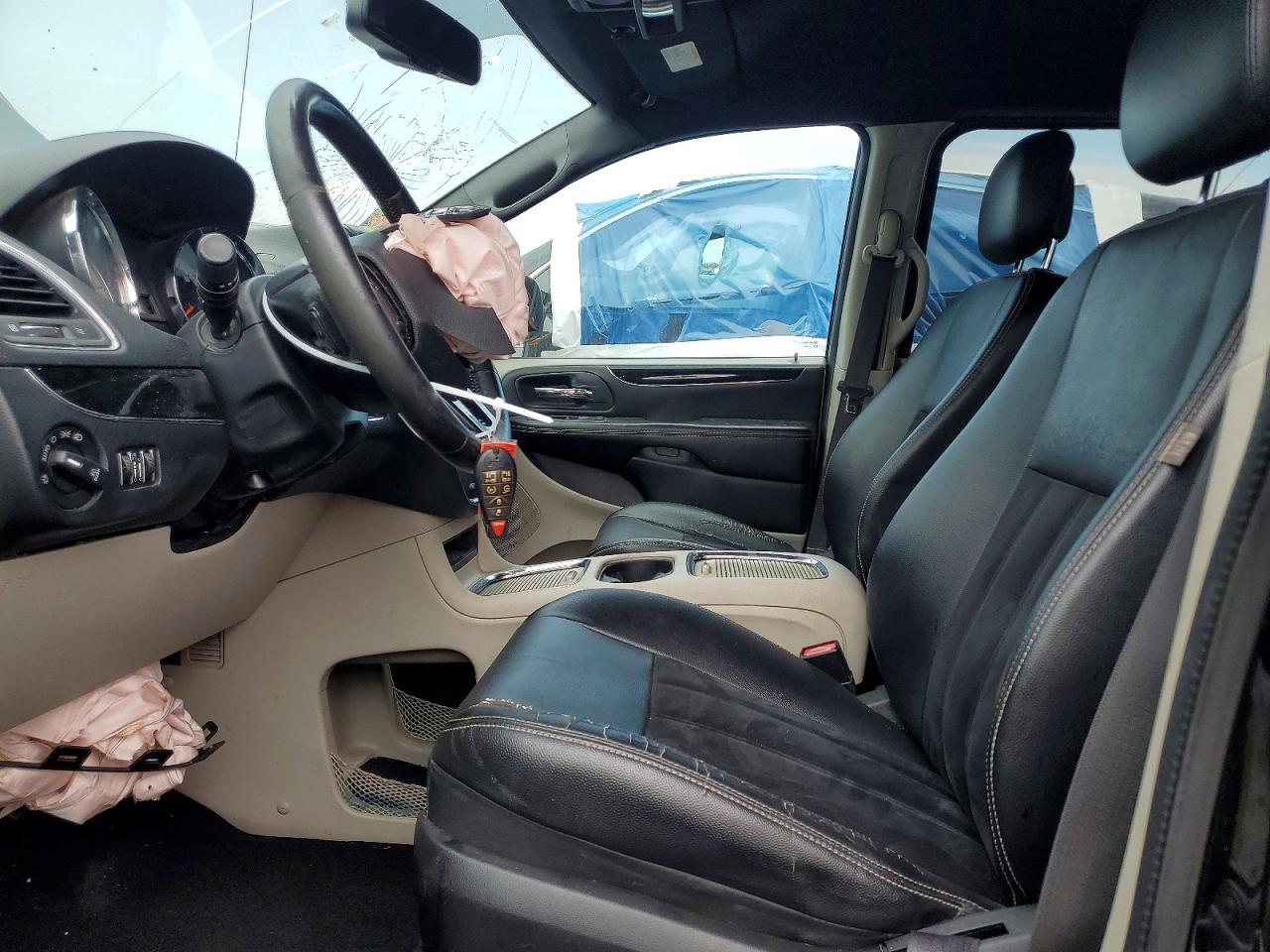 2016 Dodge Grand Caravan Sxt Black vin: 2C4RDGCG4GR315705