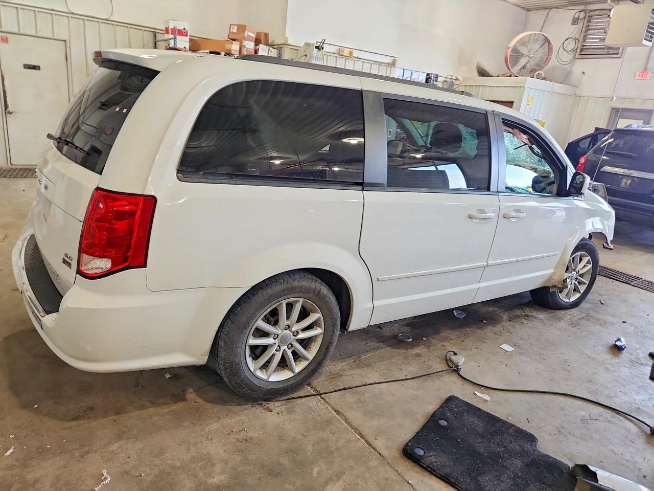 2016 Dodge Grand Caravan Sxt White vin: 2C4RDGCG4GR344119