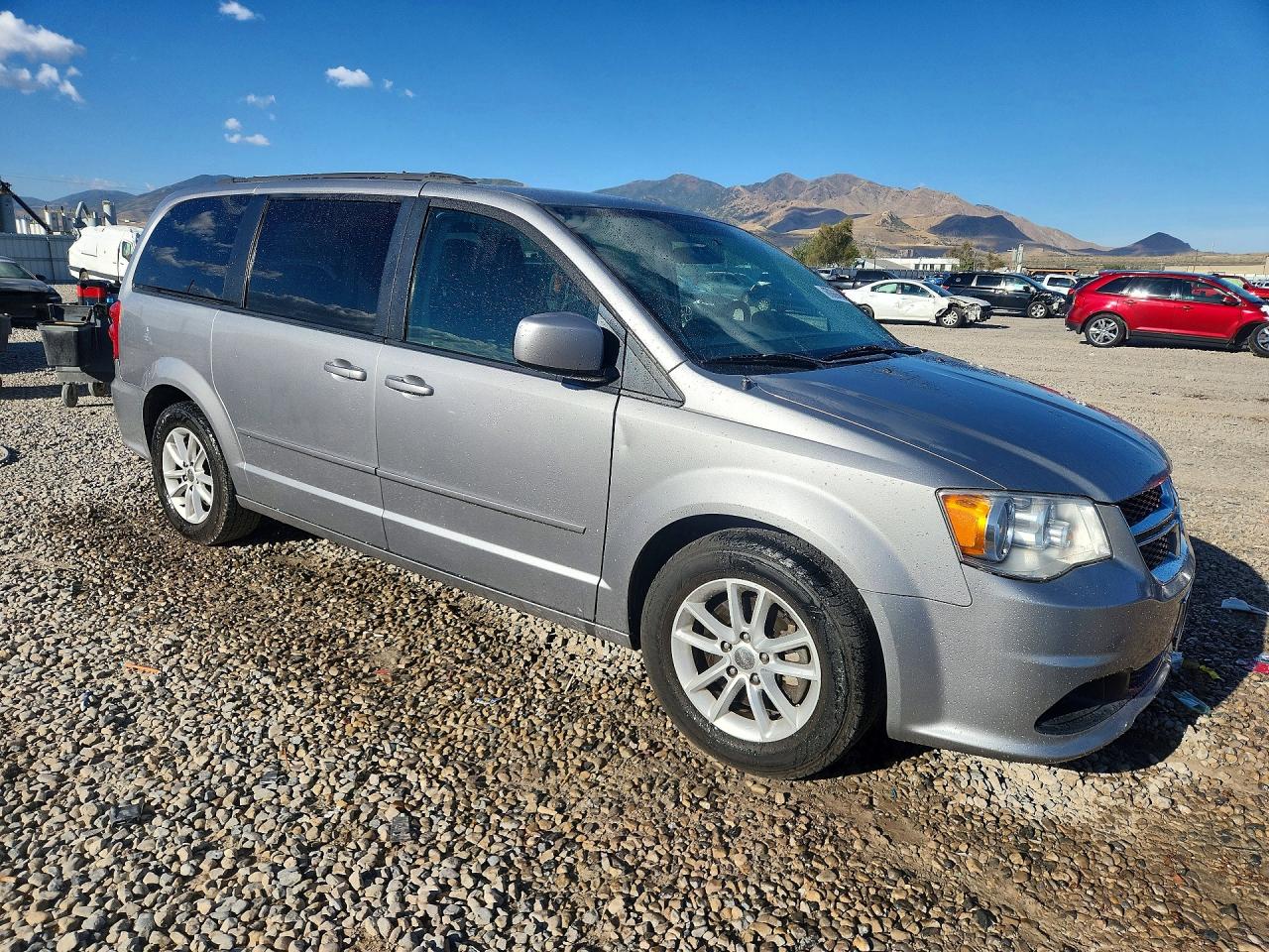 2016 Dodge Grand Caravan Sxt Silver vin: 2C4RDGCG4GR376441