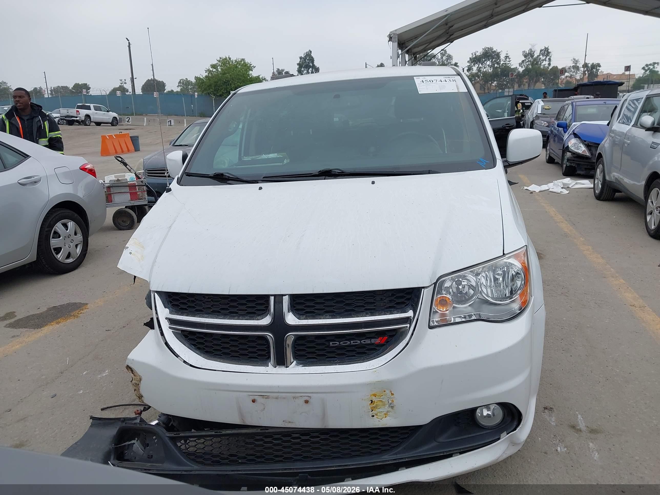 2017 Dodge Grand Caravan Sxt White vin: 2C4RDGCG4HR685831
