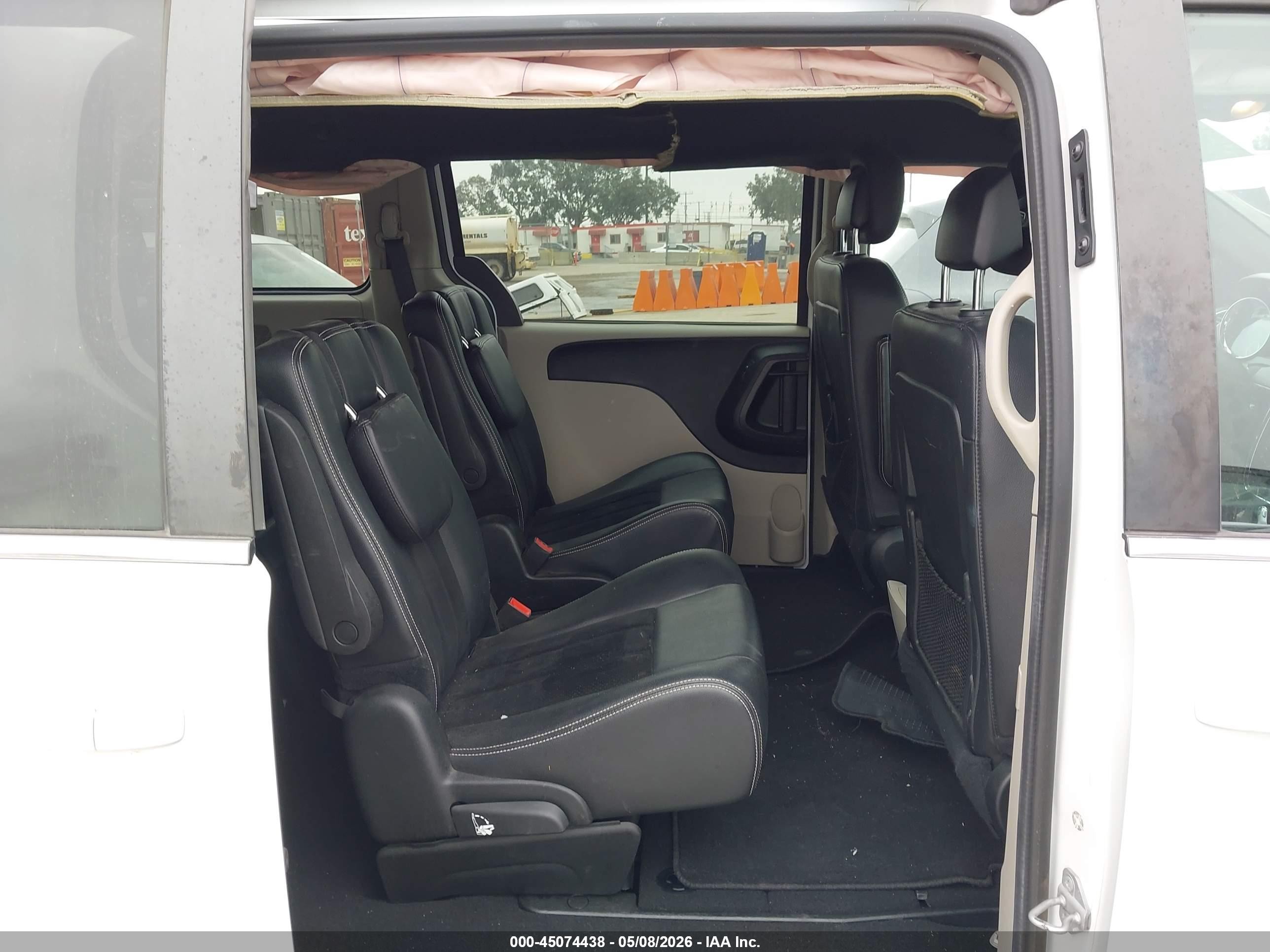 2017 Dodge Grand Caravan Sxt White vin: 2C4RDGCG4HR685831