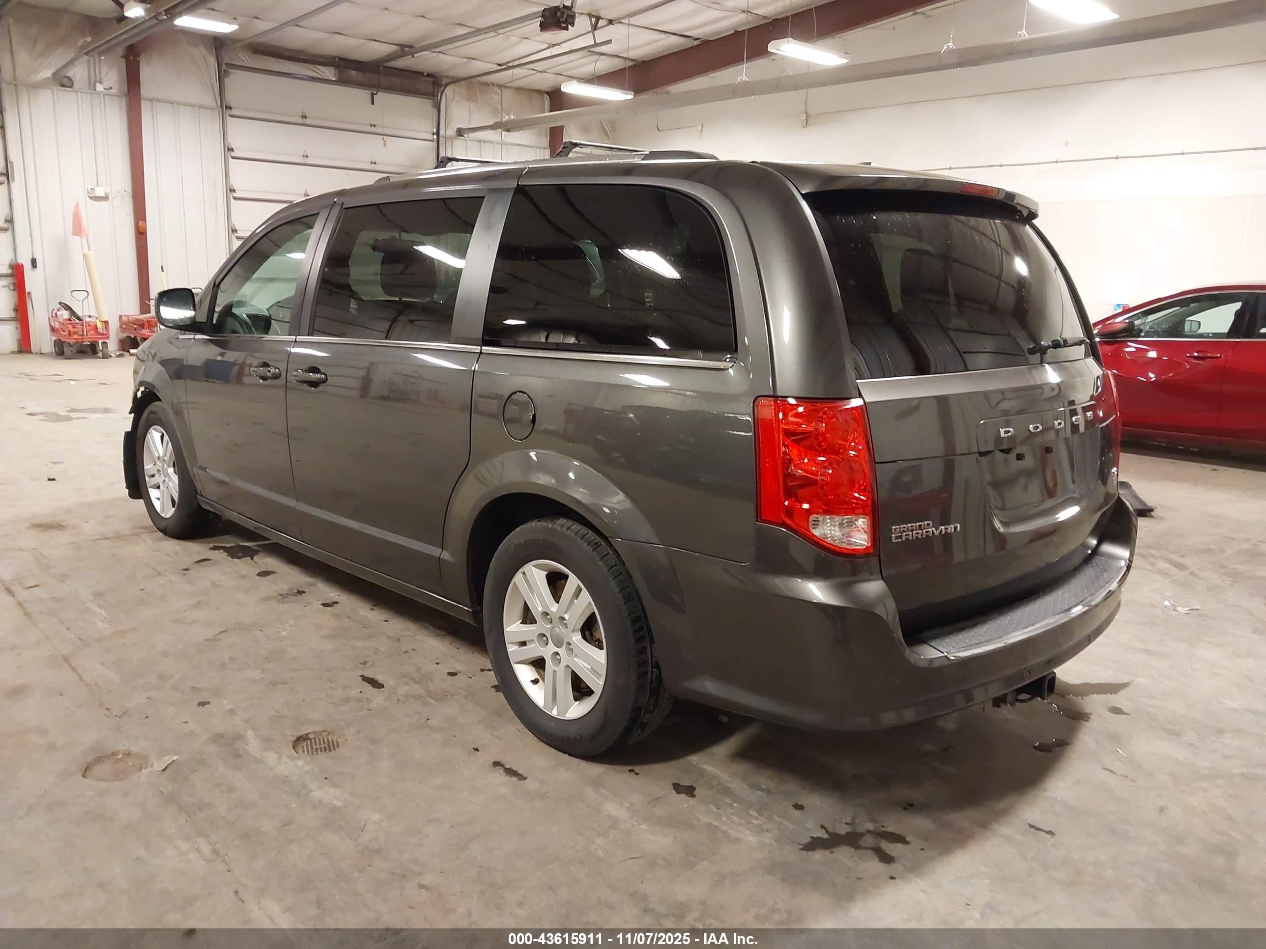 2018 Dodge Grand Caravan Sxt Gray vin: 2C4RDGCG4JR263886