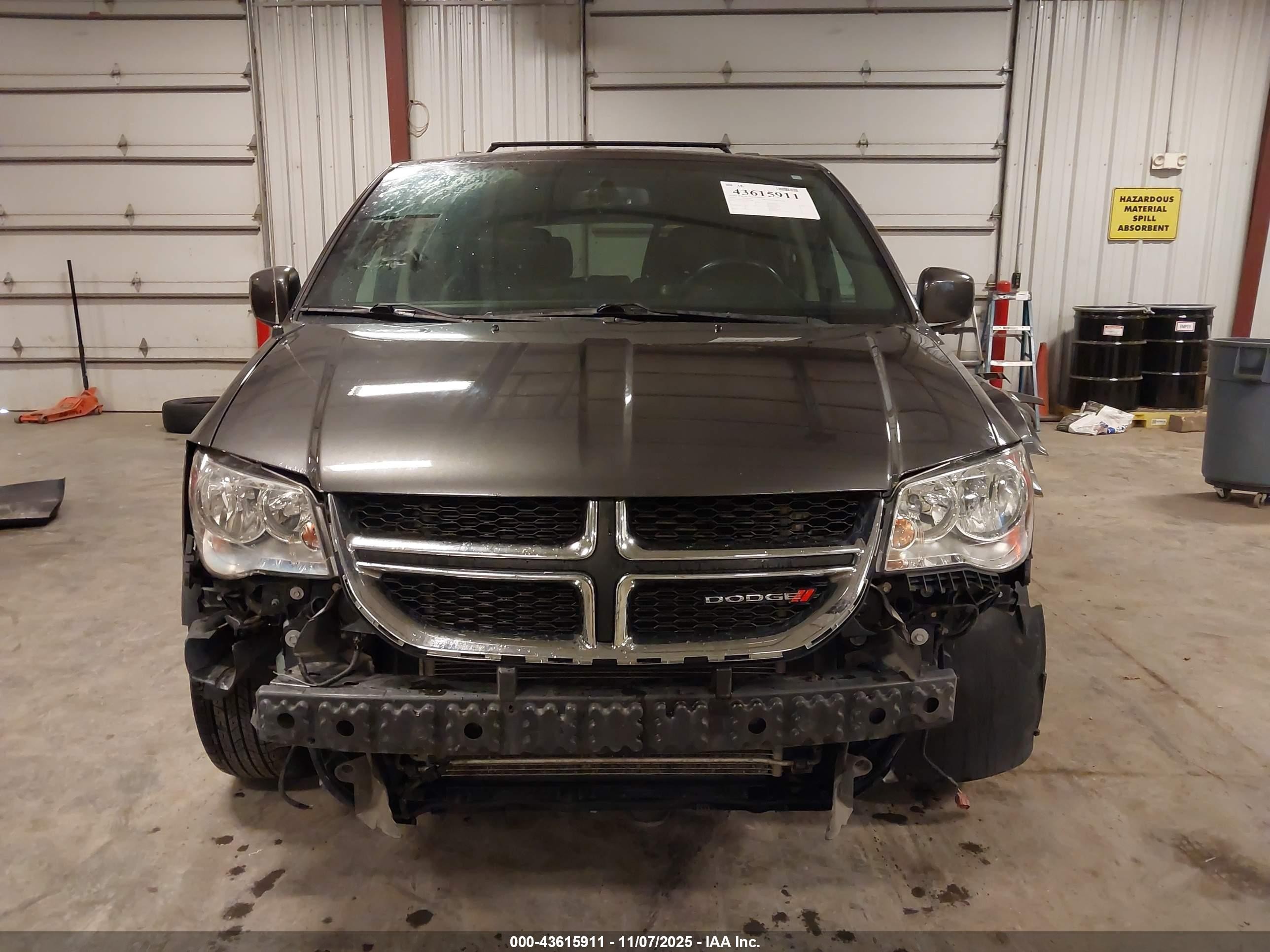 2018 Dodge Grand Caravan Sxt Gray vin: 2C4RDGCG4JR263886