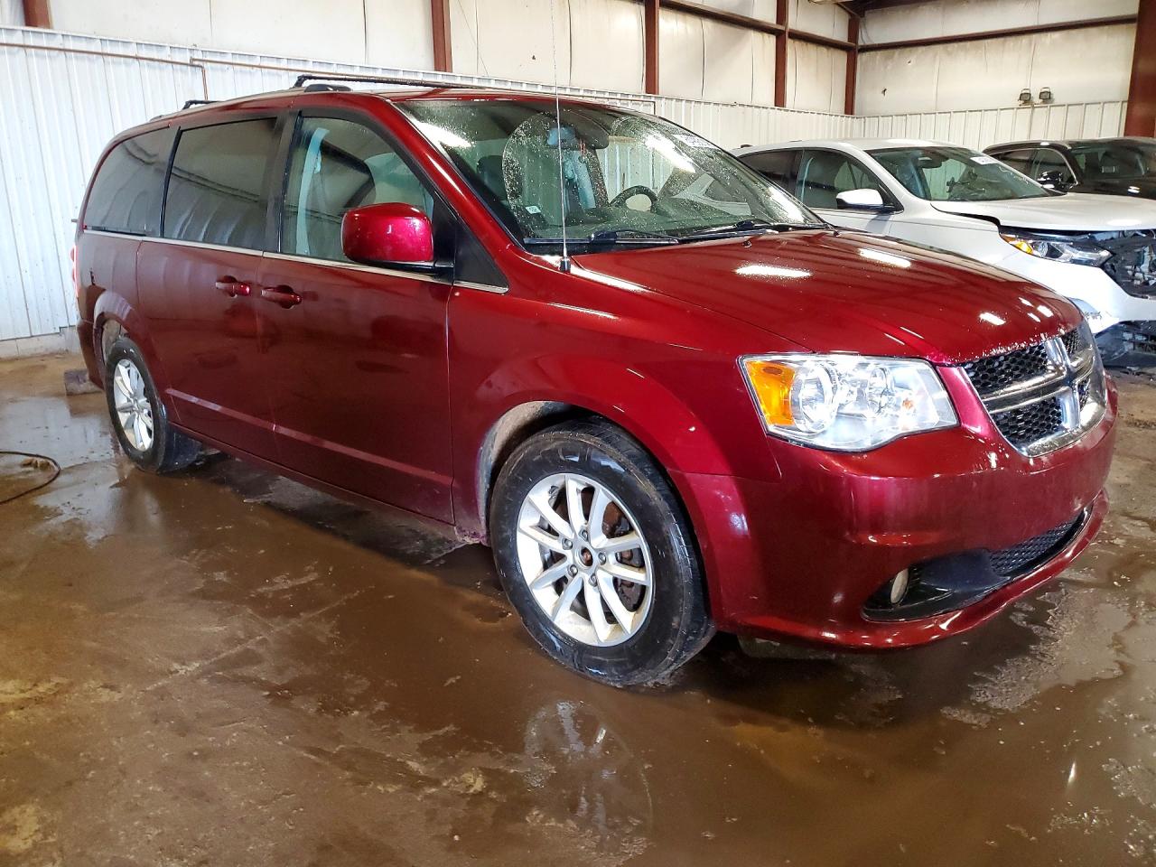 2019 Dodge Grand Caravan Sxt Burgundy vin: 2C4RDGCG4KR565390