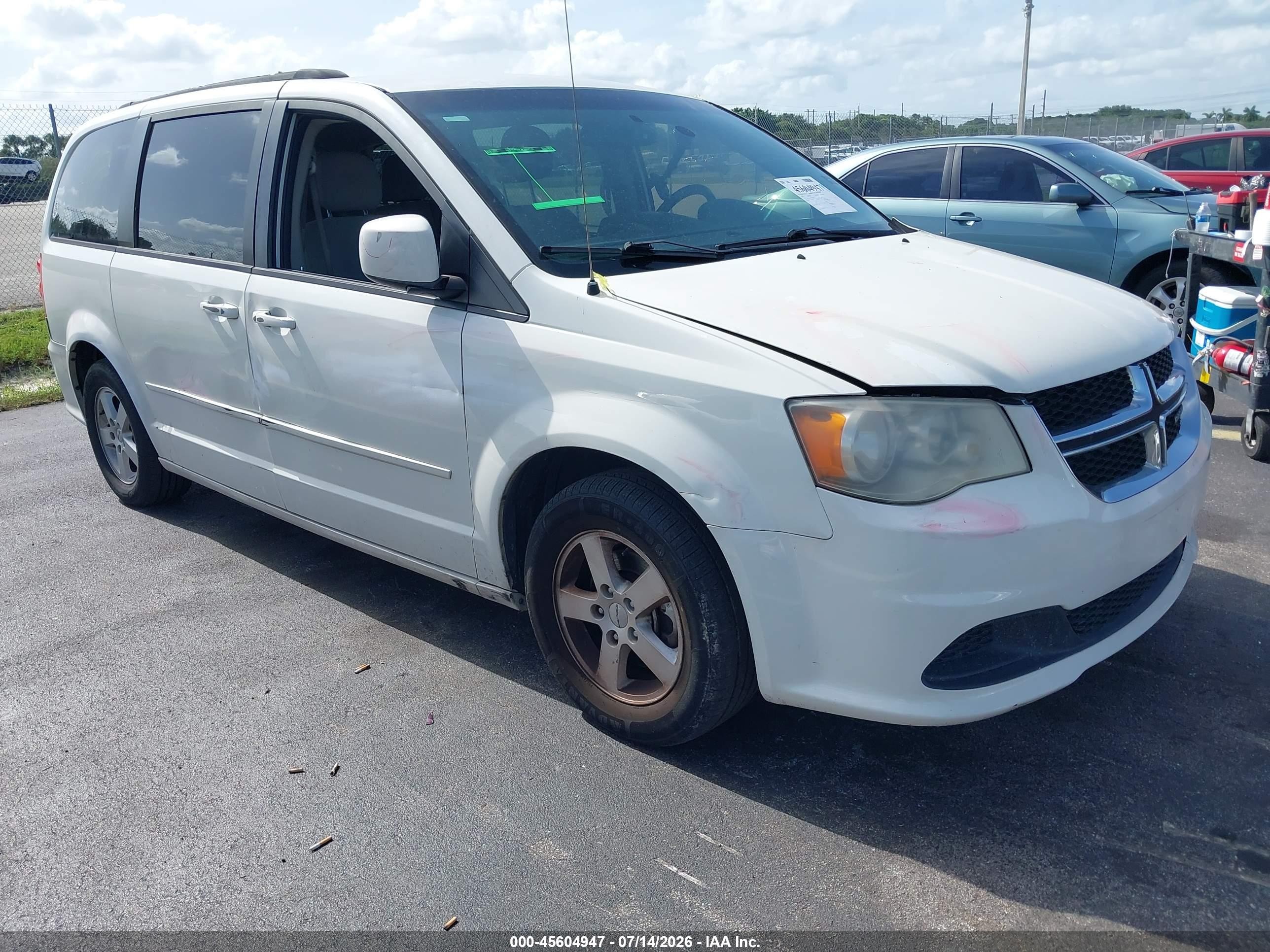 2012 Dodge Grand Caravan Sxt White vin: 2C4RDGCG5CR180261